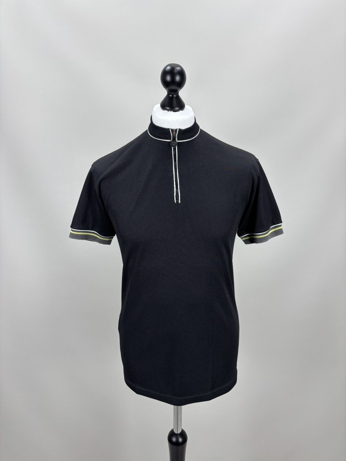 Versace Mens t shirt Versace Jeans Couture Size M Color Black Size US M / EU 48-50 / 2 - 1 Thumbnail