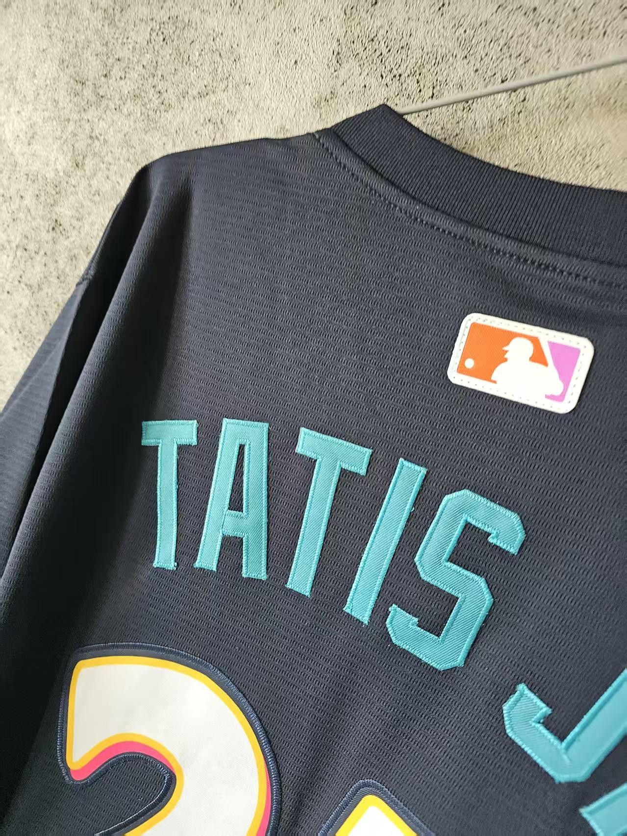 MLB 2026 San Diego Padres 23 Tatis Jr Jersey Size US L / EU 52-54 / 3 - 4 Thumbnail