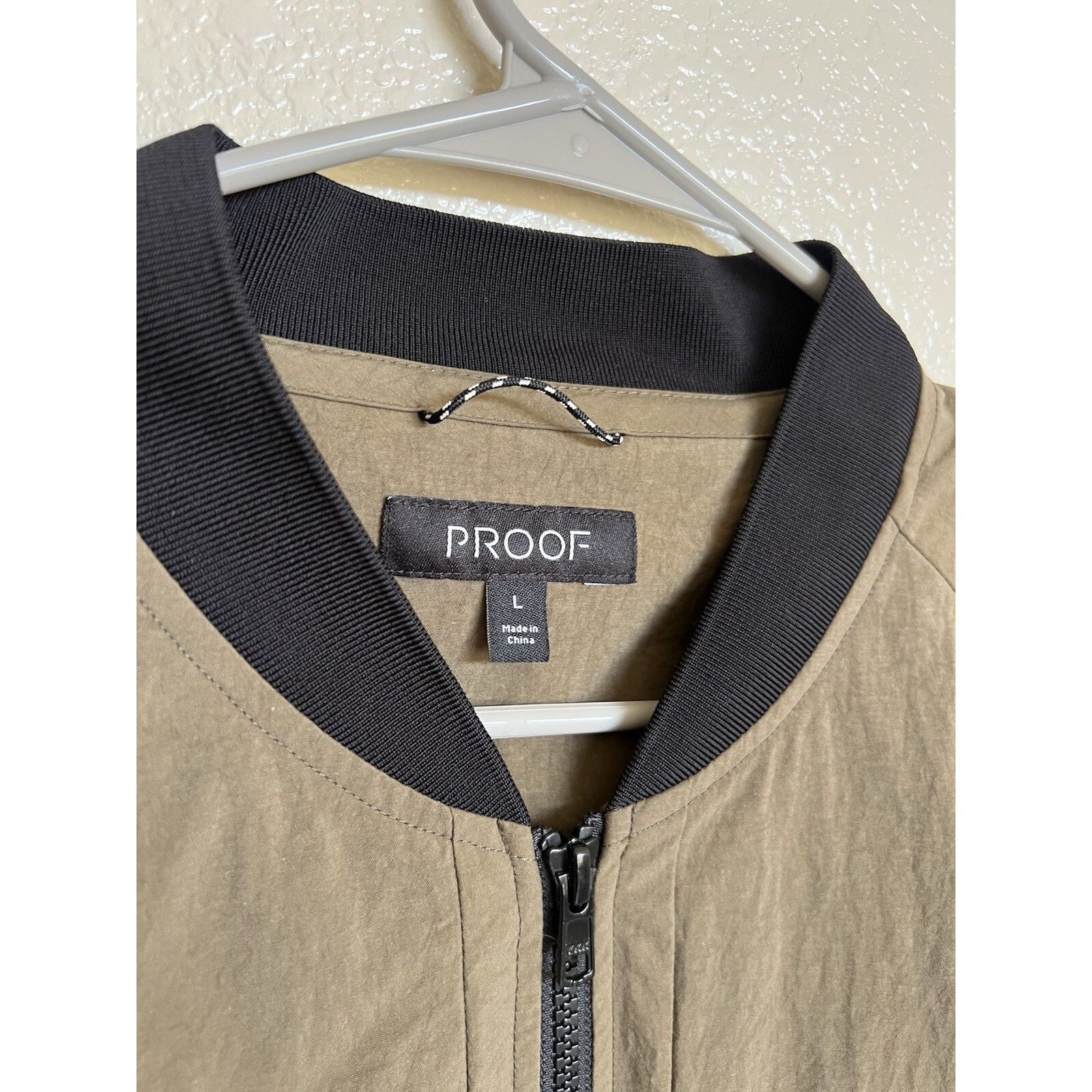 Huckberry Huckberry Proof Duffel Bomber in Olive Men’s Size Large Size US L / EU 52-54 / 3 - 3 Thumbnail