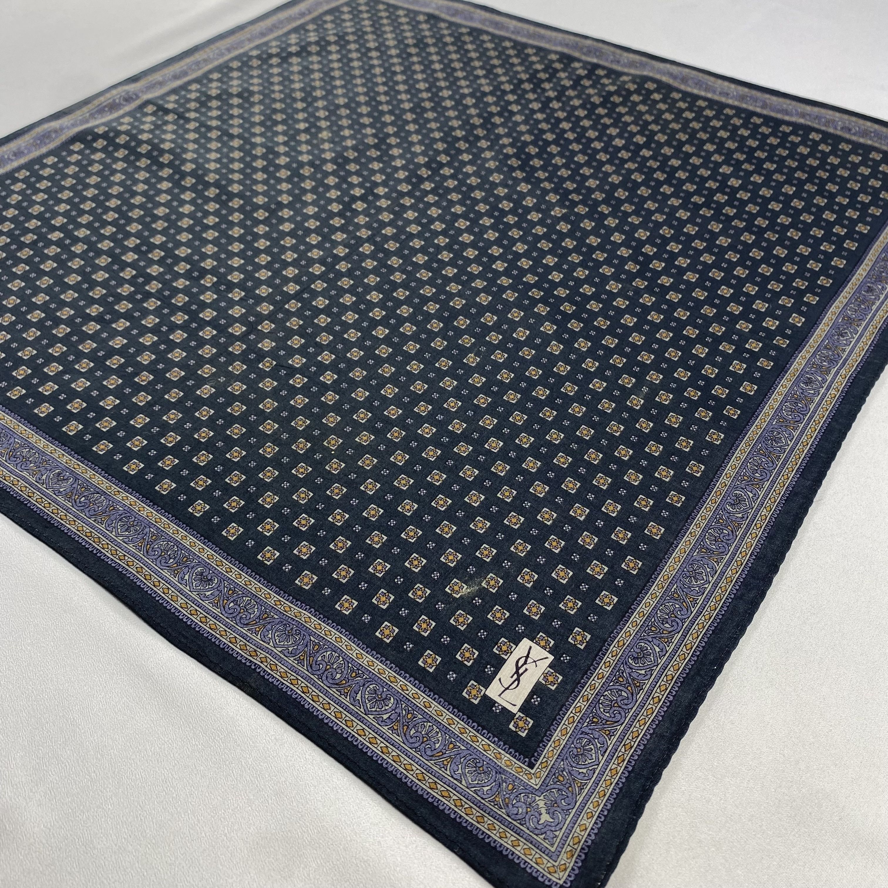 Vintage Yves Saint Laurent Handkerchief / Neckerchief-P1179 Size ONE SIZE - 2 Thumbnail