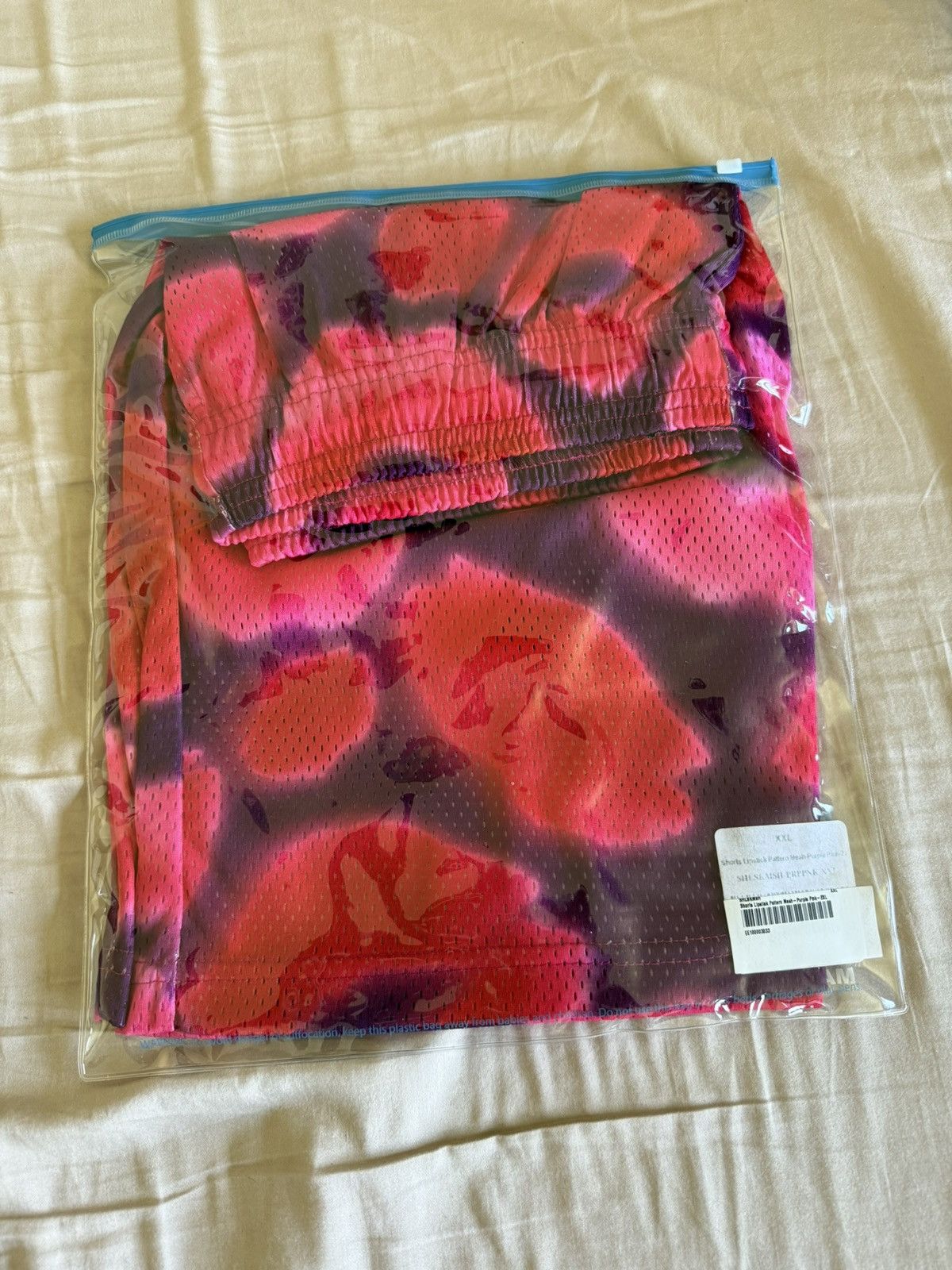 Eric Emanuel Eric Emanuel Lipstick Pattern Shorts Size US 36 / EU 52 - 2 Thumbnail