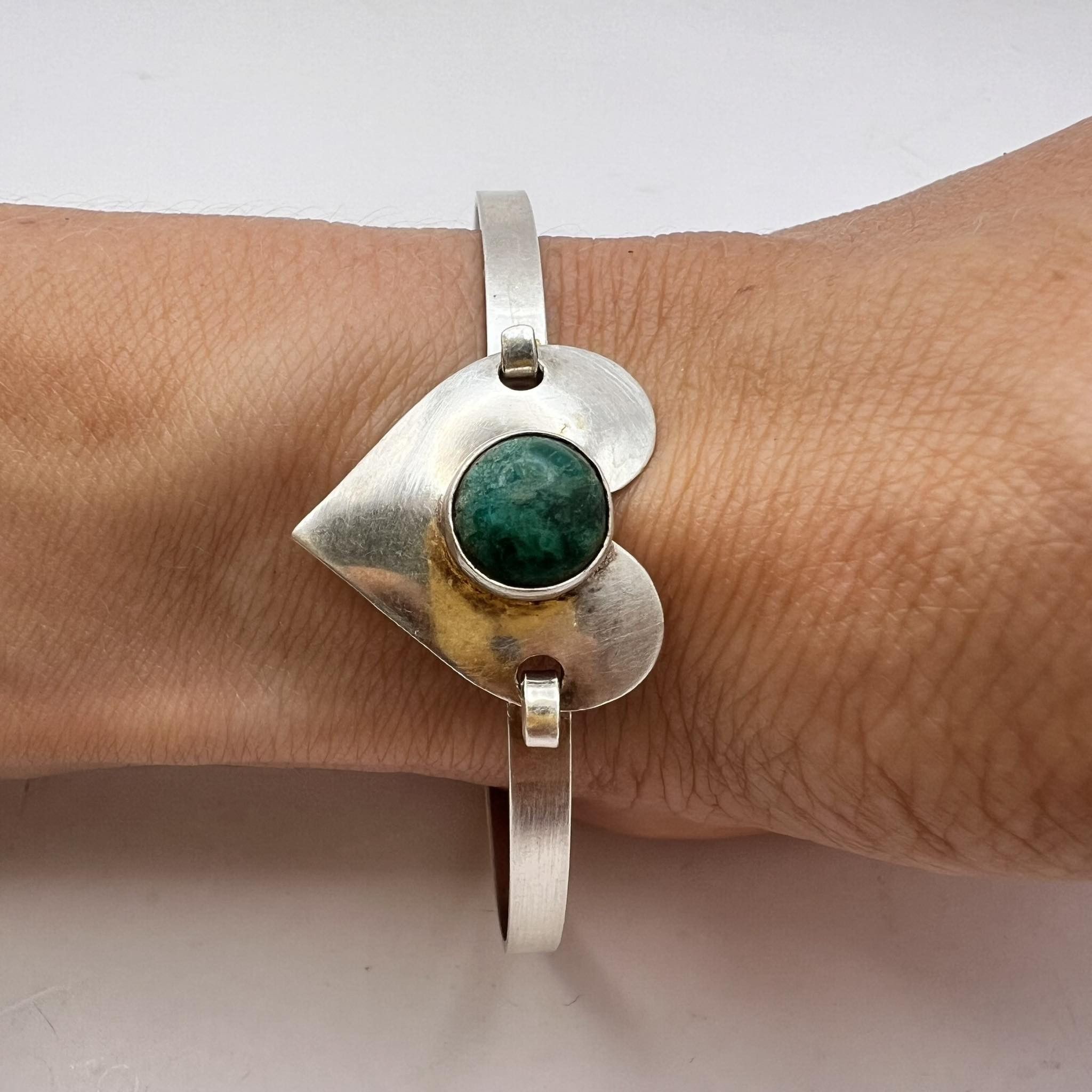 Sterling Silver Vintage Cuff Bracelet Sterling Silver 925 Turquoise 8gr Size ONE SIZE - 1 Thumbnail