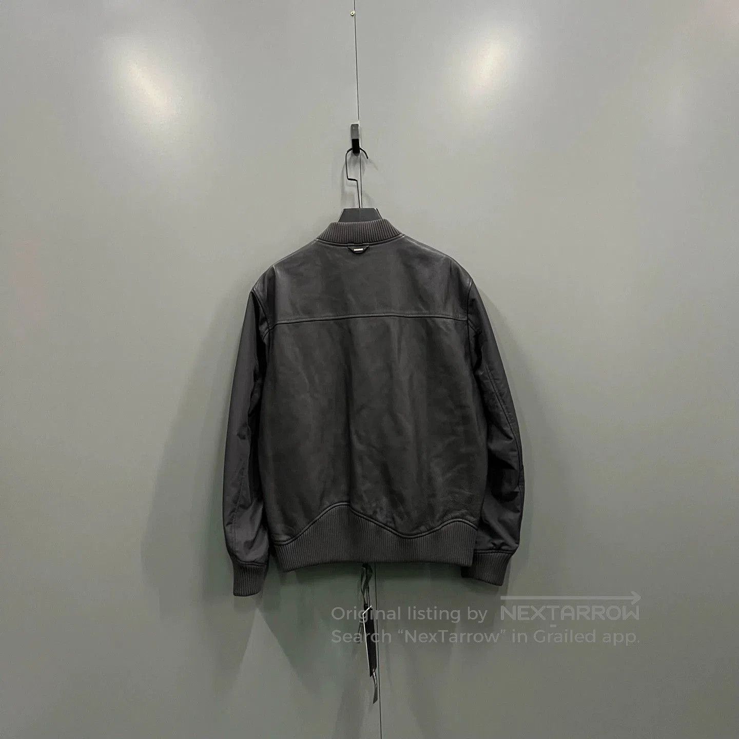 Louis Vuitton Louis Vuitton Double-Sided Leather Jacket for Men. Size US L / EU 52-54 / 3 - 3 Thumbnail