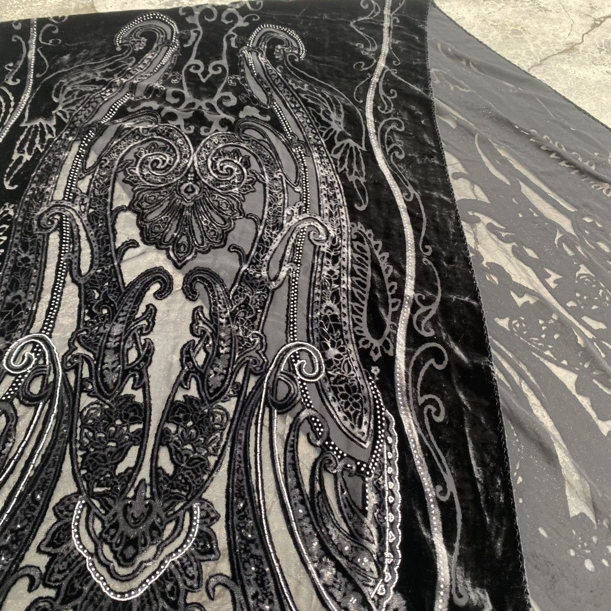 Other Vintage Silk Black Velvet Paisley Scarf Size ONE SIZE - 4 Thumbnail