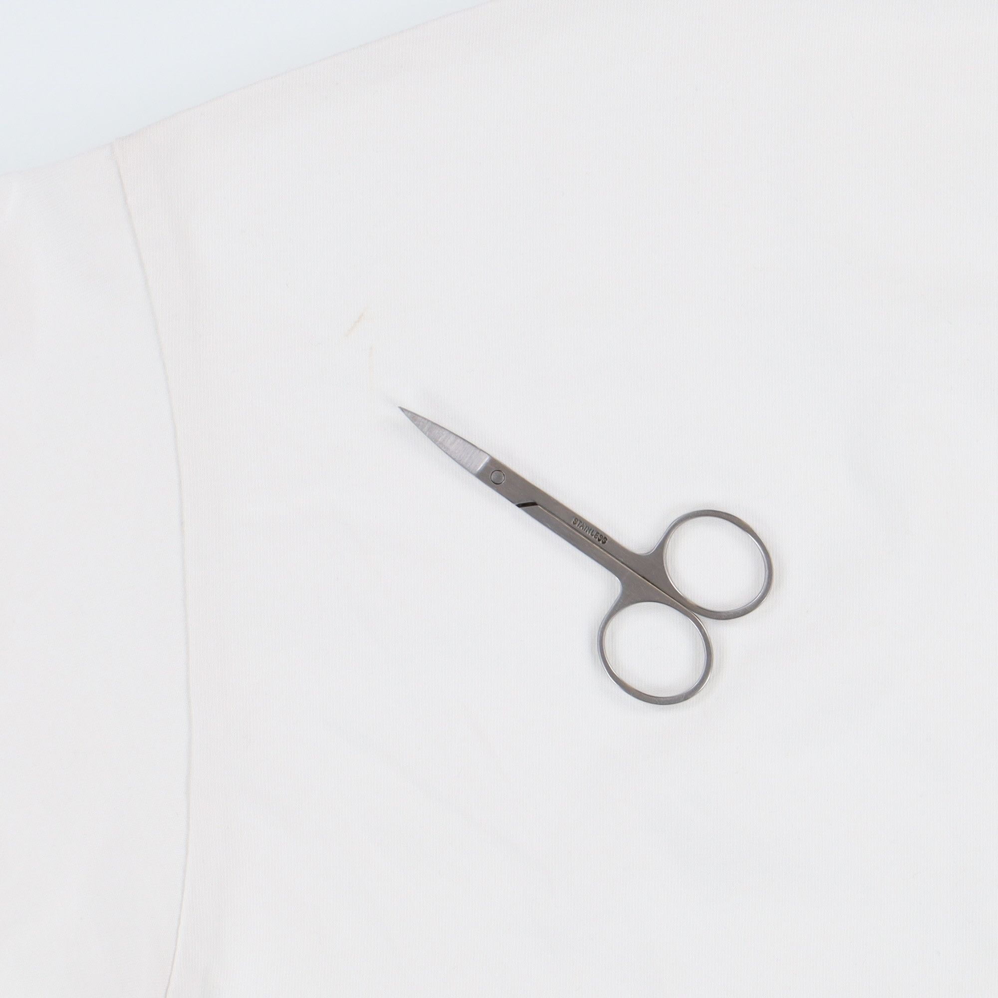 1017 ALYX 9SM White Hook and Eye Printed Logo T-Shirt Size US M / EU 48-50 / 2 - 6 Thumbnail