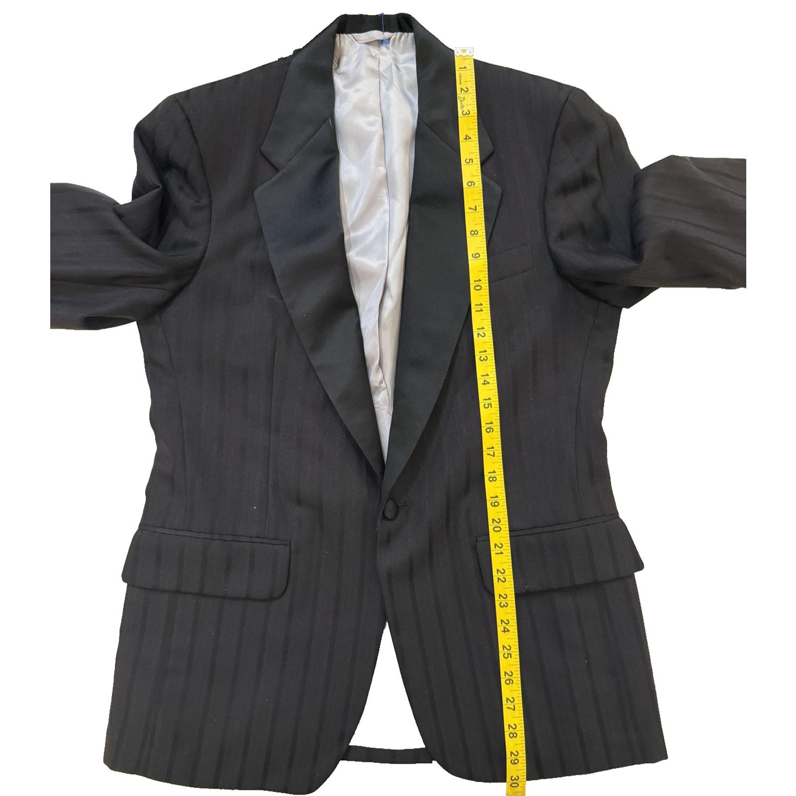 Neiman Marcus Marcus Neiman Marcus Blazer Mens 40 Pinstripe Satin Lapel Size 40R - 6 Thumbnail