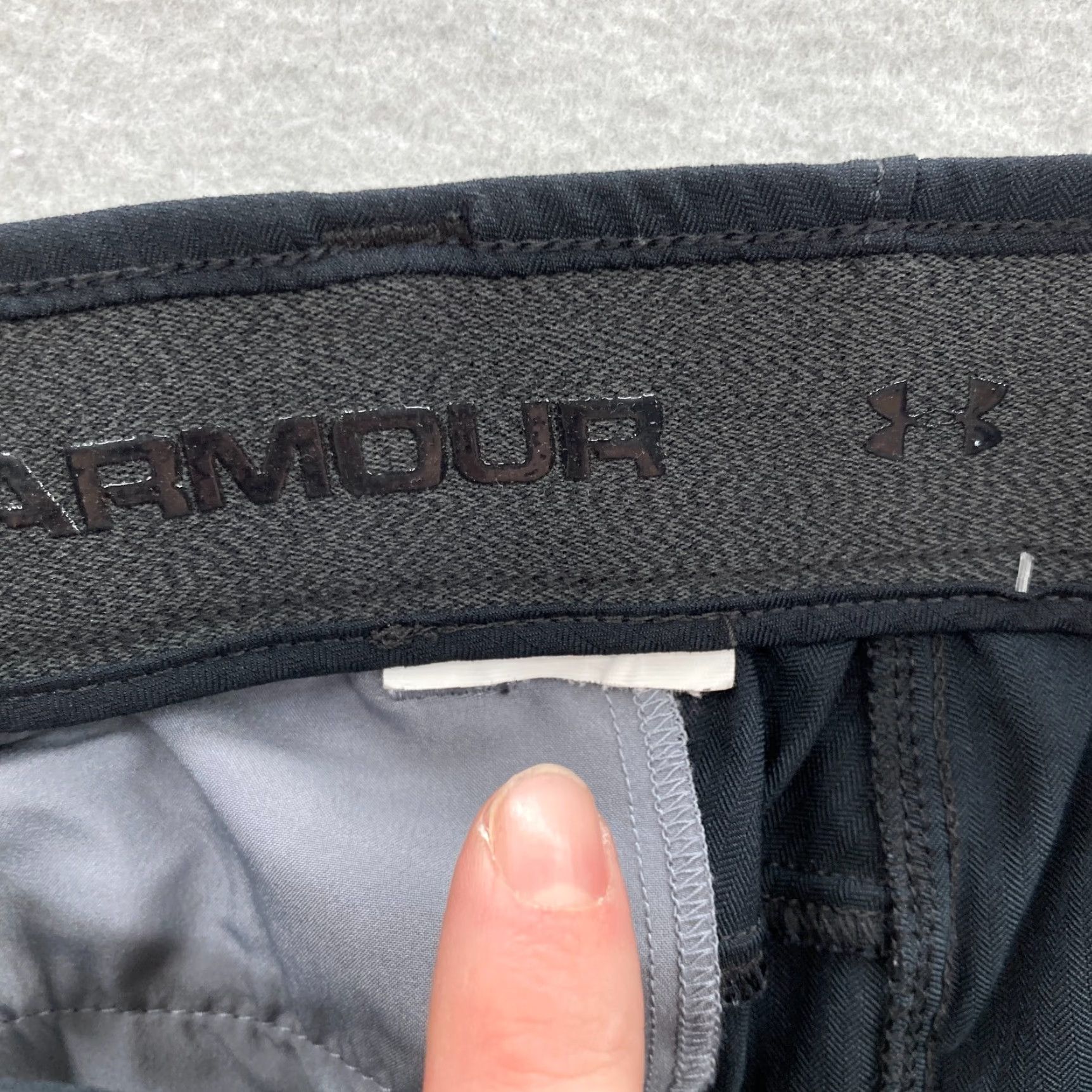 Under Armour Under Armour Showdown Vented Golf Pant Mens 30x30 Black Stretch Quick Dry Preppy Chino Pants Mens Regular Black Size US 30 / EU 46 - 6 Thumbnail