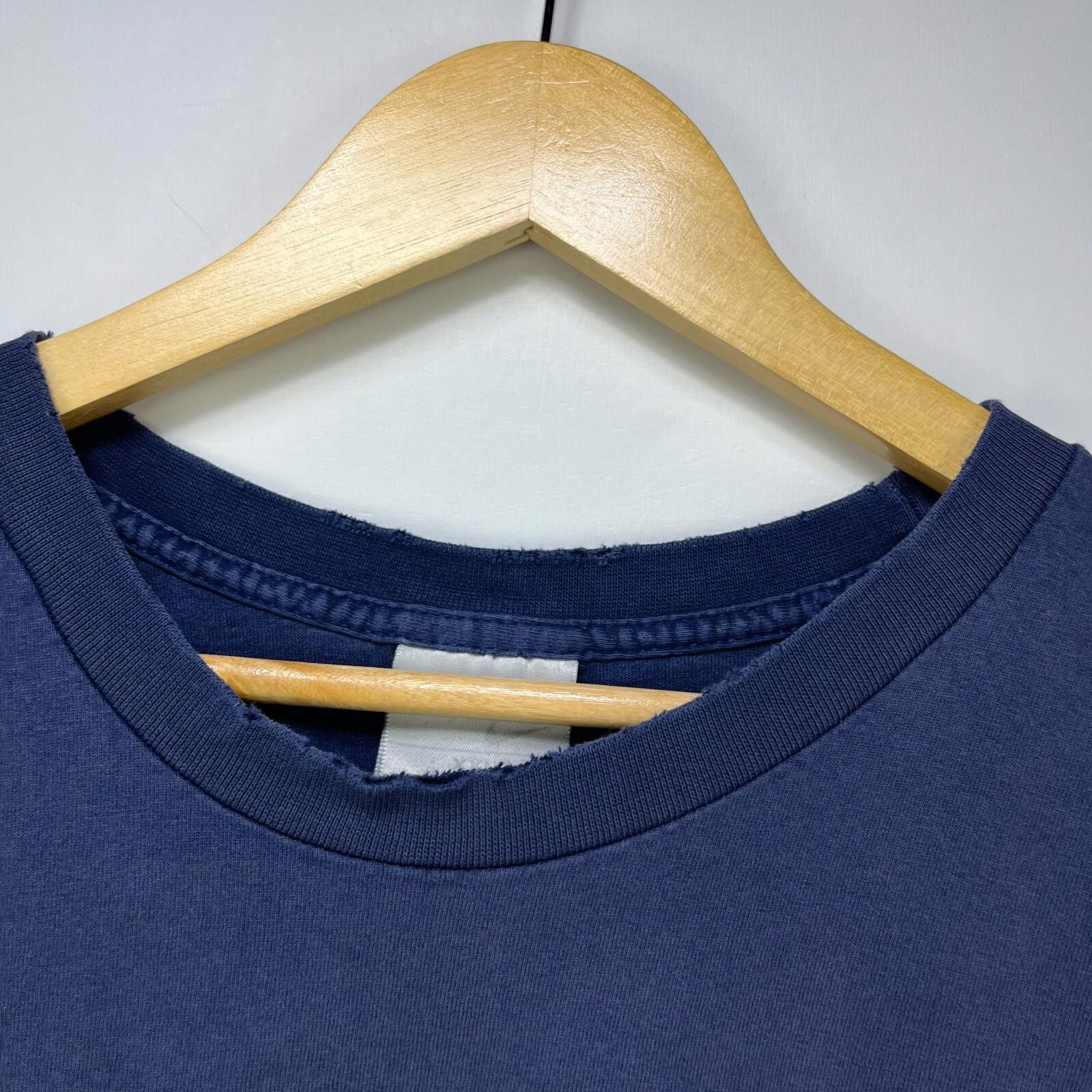 Nike Vintage Nike Swoosh Embroidered Sun Faded Y2K T-Shirt 2XL Size US XXL / EU 58 / 5 - 4 Thumbnail