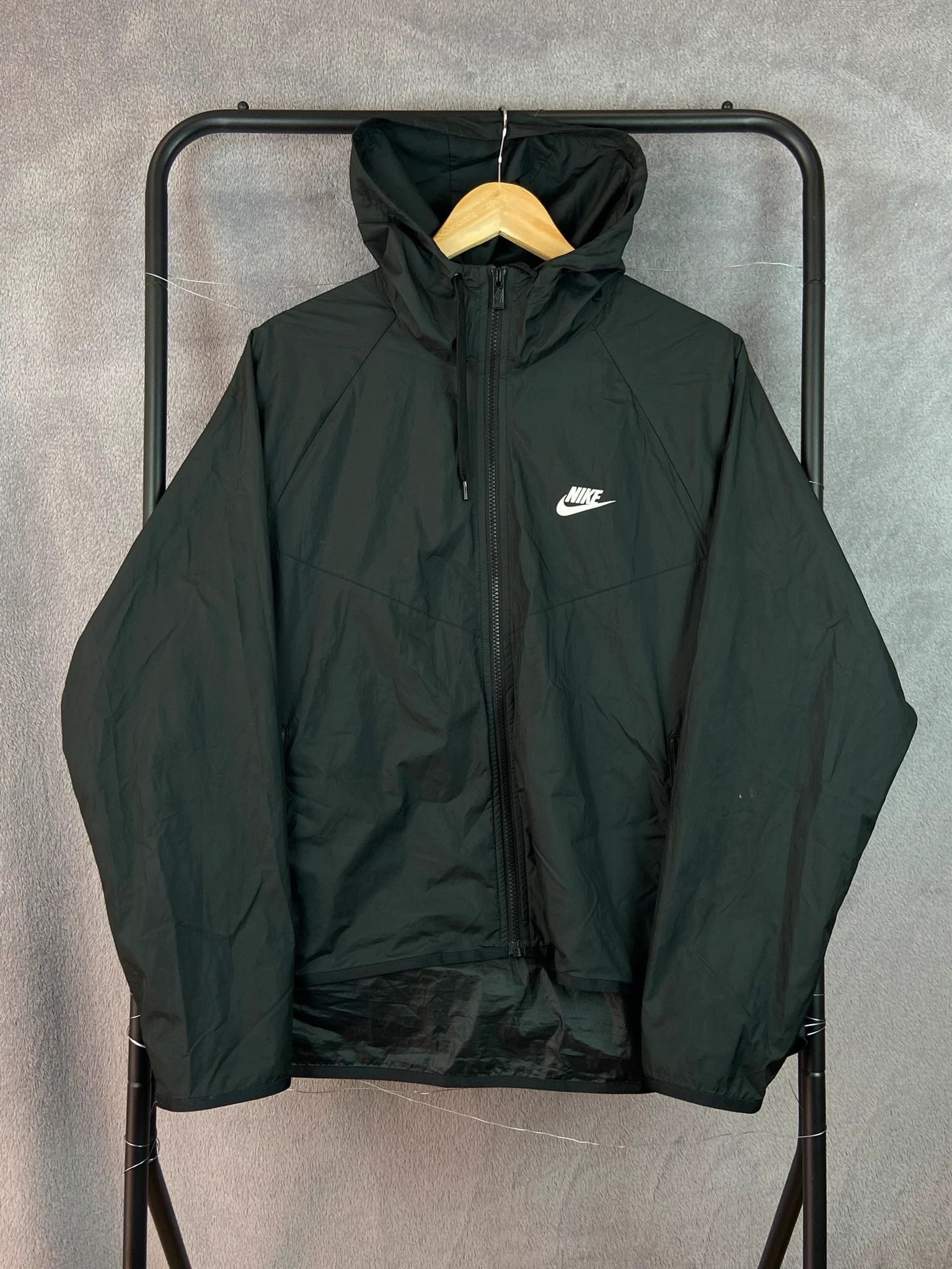 Nike Jacket Nike black swoosh vintage streetwear y2k Size US L / EU 52-54 / 3 - 1 Thumbnail