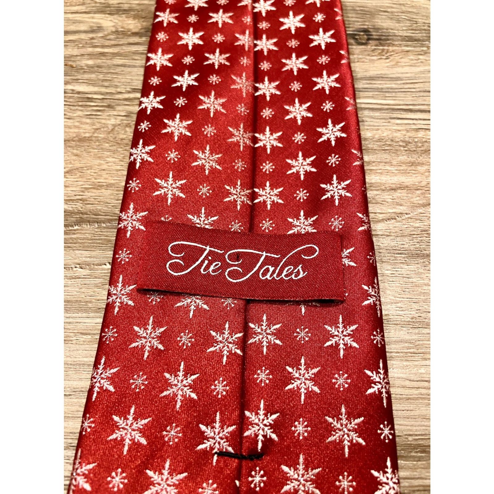George Mens Tie Tales Snow Flake Red Stripped Tie Holiday Business Casual Size ONE SIZE - 3 Thumbnail