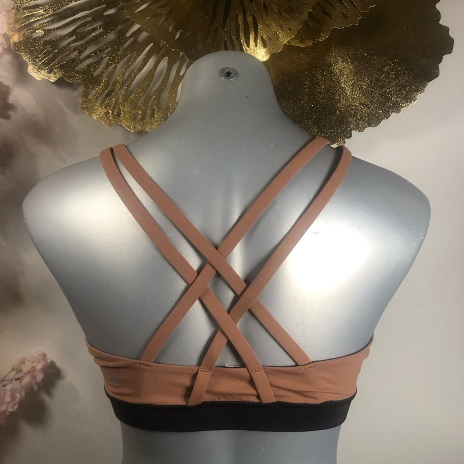 Lululemon Lululemon sports bra cross back Tan Size M / US 6-8 / IT 42-44 - 5 Thumbnail