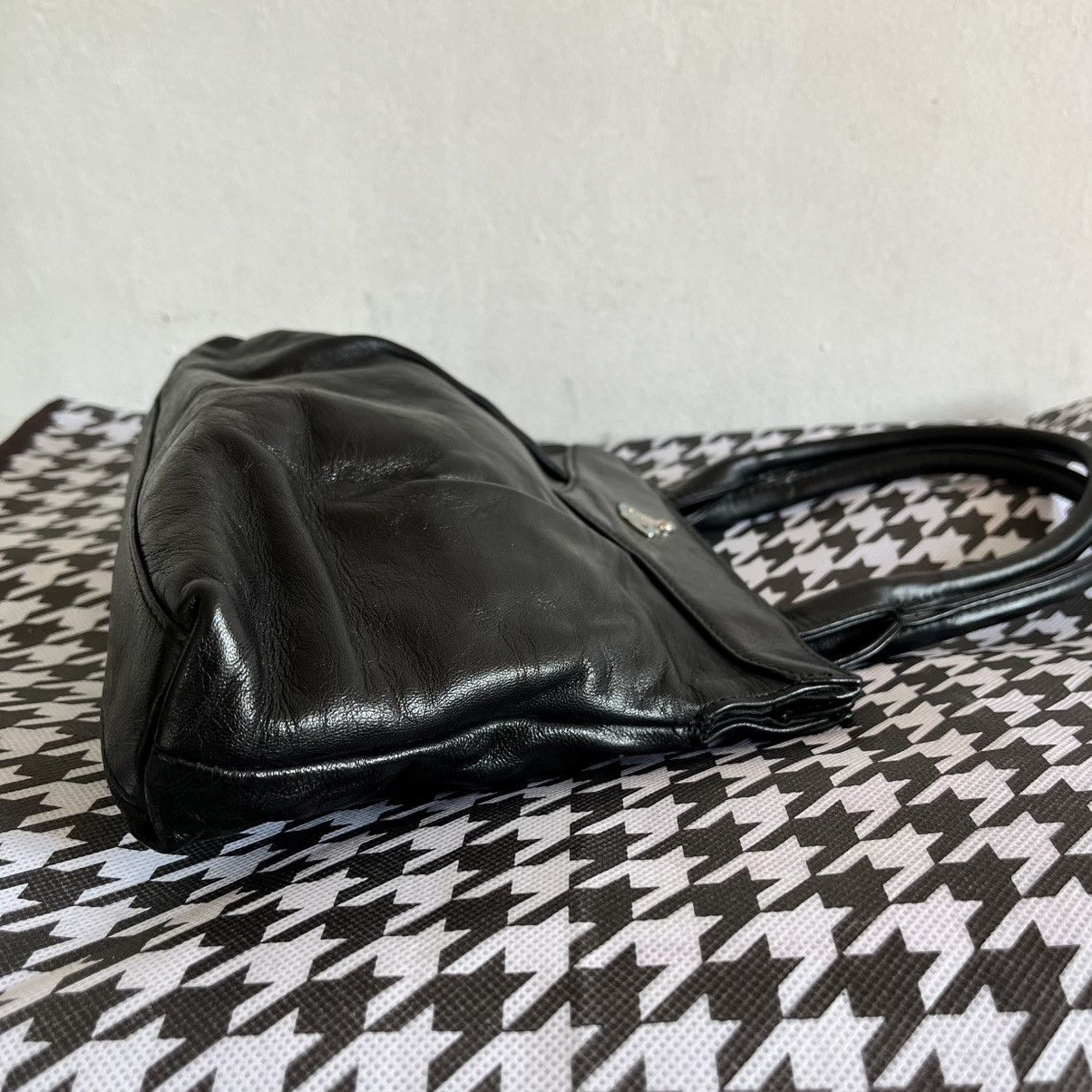 Vivienne Westwood VIVIENNE WESTWOOD SMALL LEATHER HAND BAG Size ONE SIZE - 8 Thumbnail