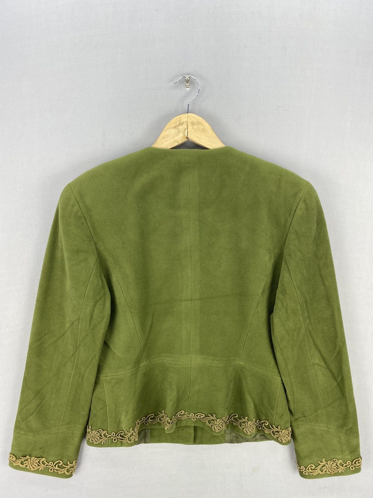Balenciaga Vintage 90’s Balenciaga Padded Shoulder Women Cropped Jacket Size XXS / US 00 / IT 34 - 4 Thumbnail
