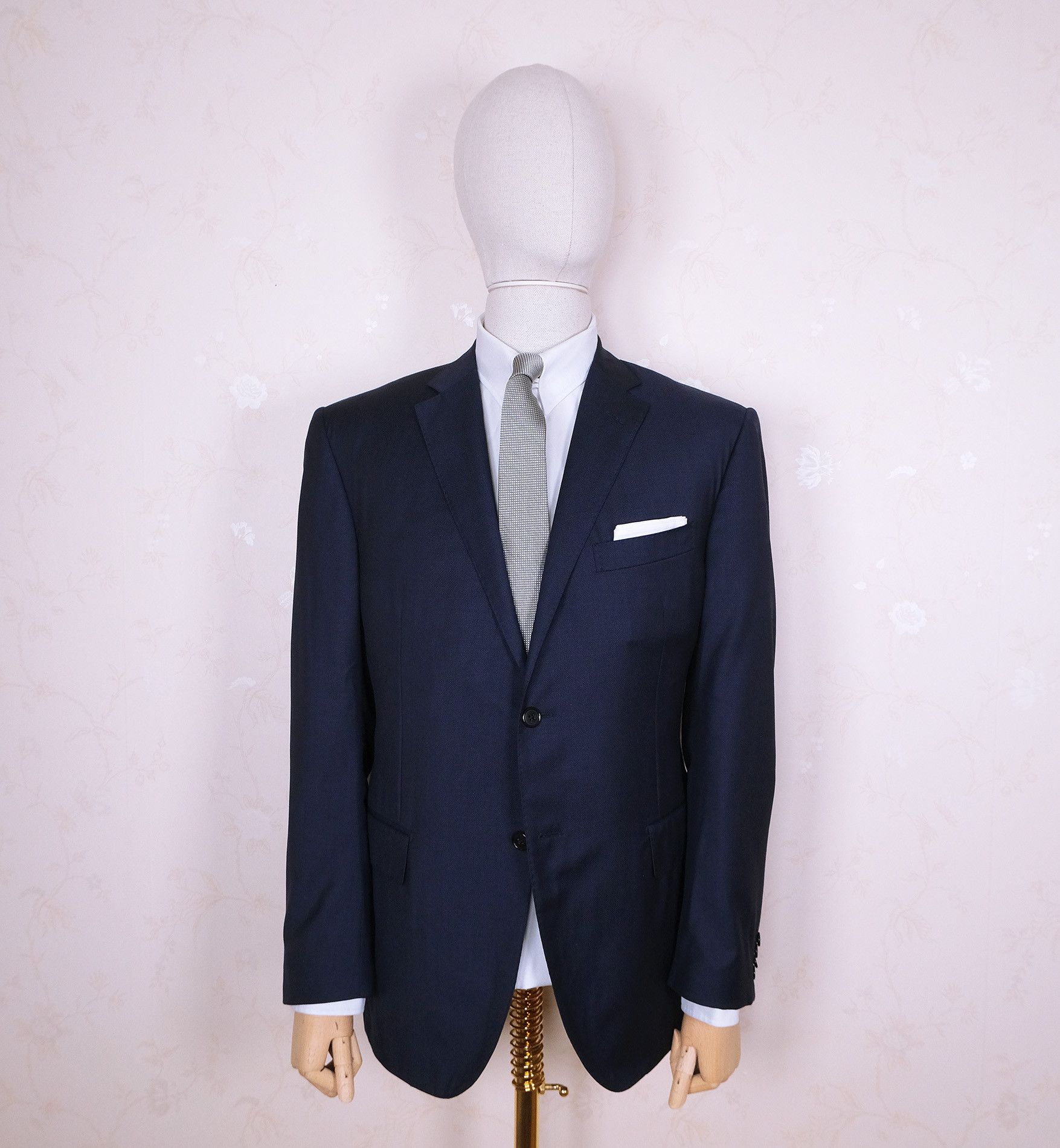 Corneliani Corneliani, blue and black jacket, size 40, RRP €1,100 Size 40R - 1 Thumbnail