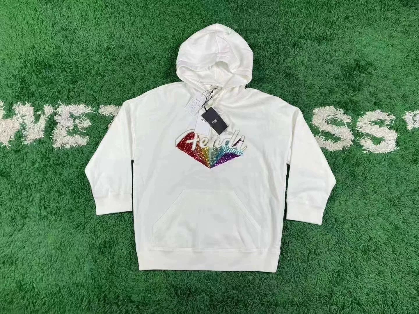 Fendi fendi rainbow logo hoodie in white Size US S / EU 44-46 / 1 - 1 Thumbnail