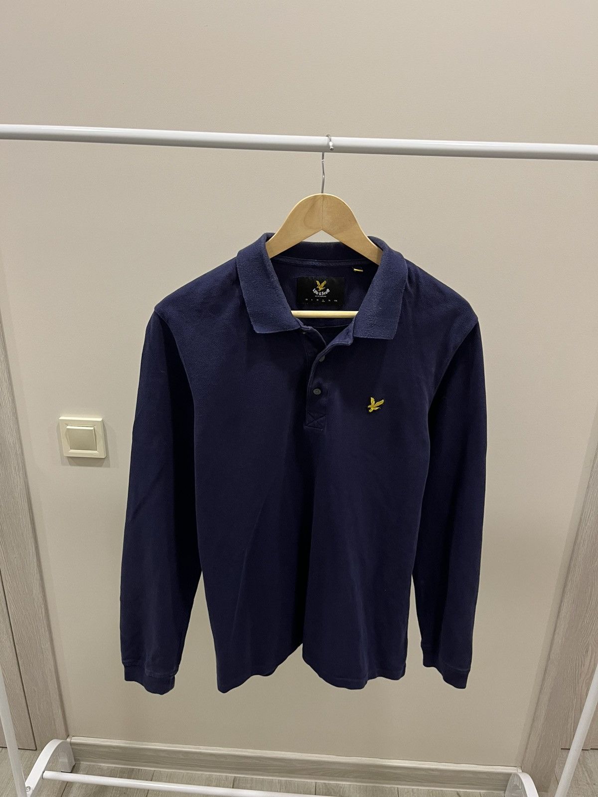 Lyle & Scott Lyle And Scott Sweatshirt Stripe Embroidere Logo Button Ups Size US L / EU 52-54 / 3 - 1 Thumbnail