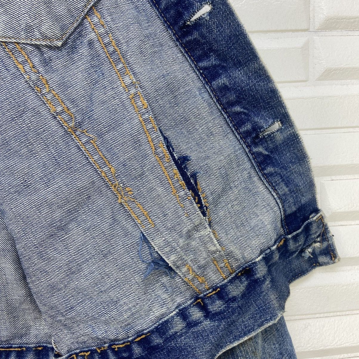 Levi's Vintage Clothing Vintage 60s #526 Levi’s Western Trucker Denim Jacket Size US XS / EU 42 / 0 - 19 Thumbnail