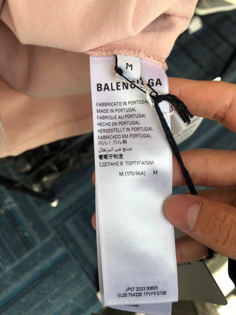 Balenciaga Balenciaga Oriental cherry powder short sleeve Size US M / EU 48-50 / 2 - 3 Thumbnail
