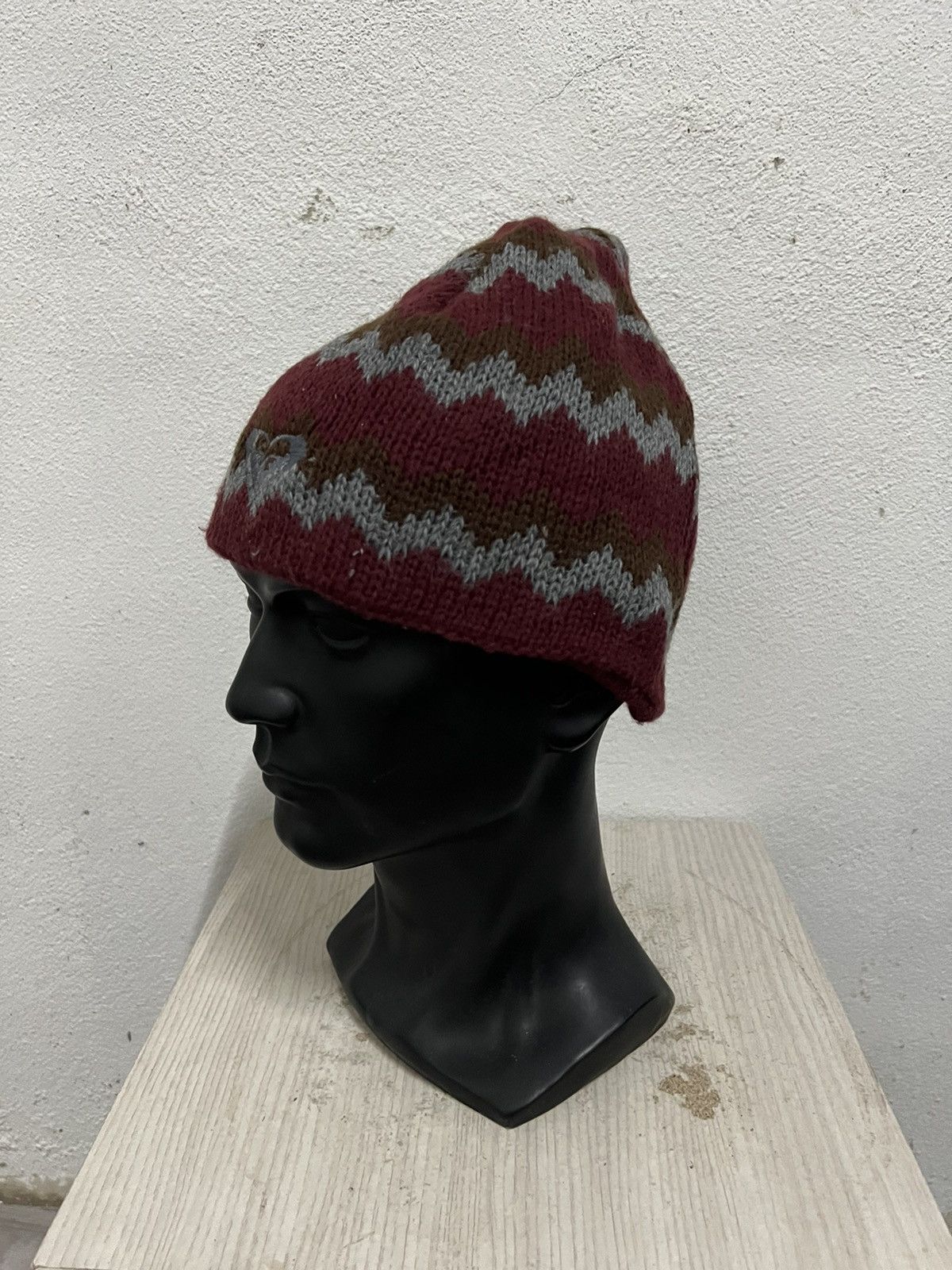 Quiksilver × Vintage Vintage Quiksilver Small Logo Beanie Hat Size ONE SIZE - 3 Thumbnail