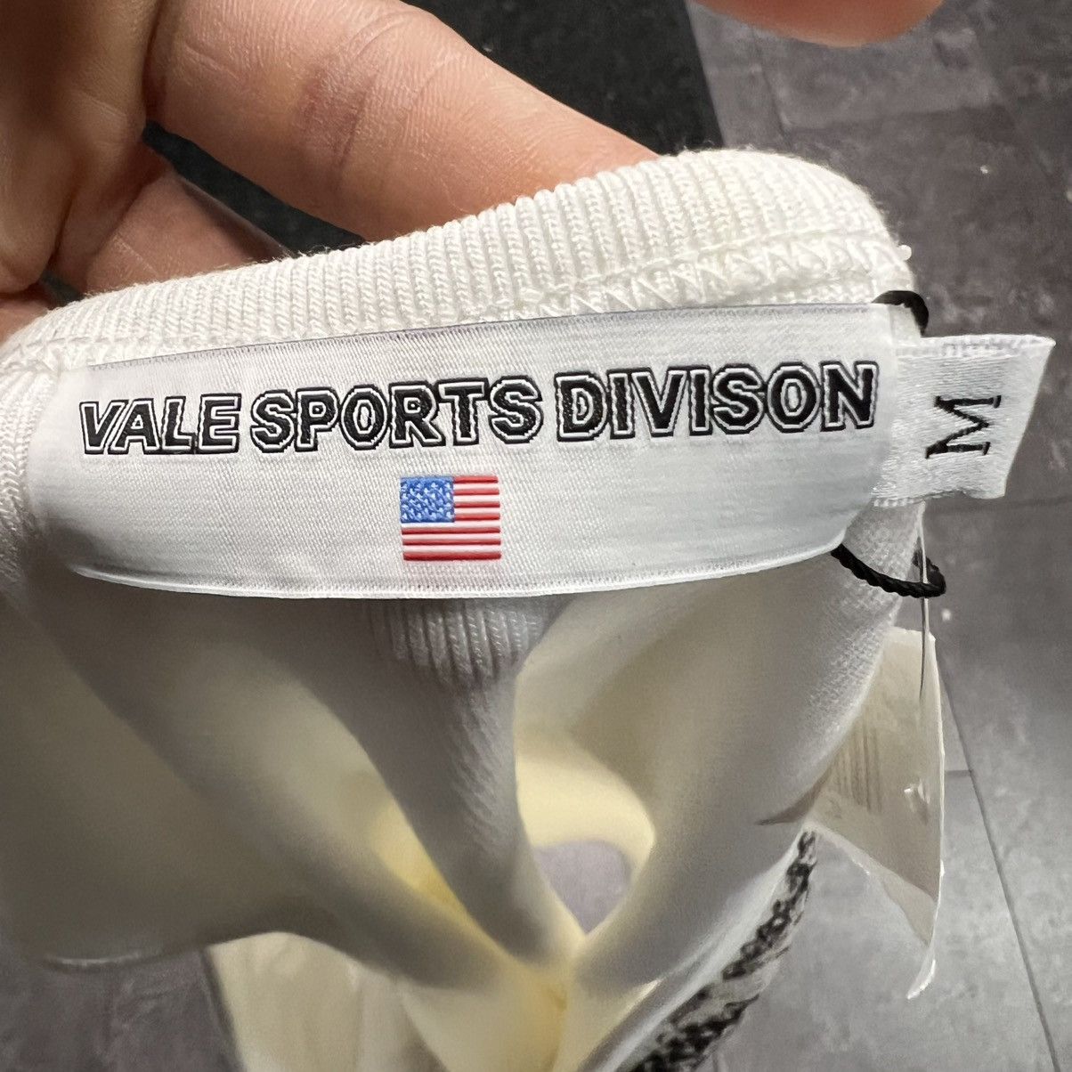 Vale Vale Forever Chain Tank White Size US M / EU 48-50 / 2 - 5 Thumbnail
