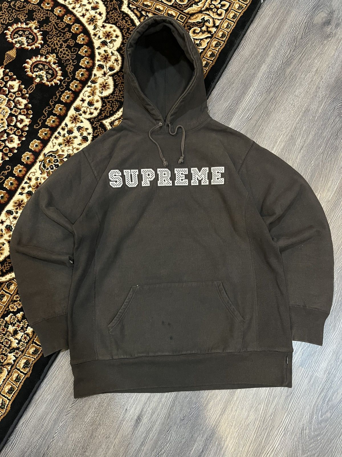 Supreme Supreme Collegiate Logo 2005 Size US XL / EU 56 / 4 - 1 Thumbnail