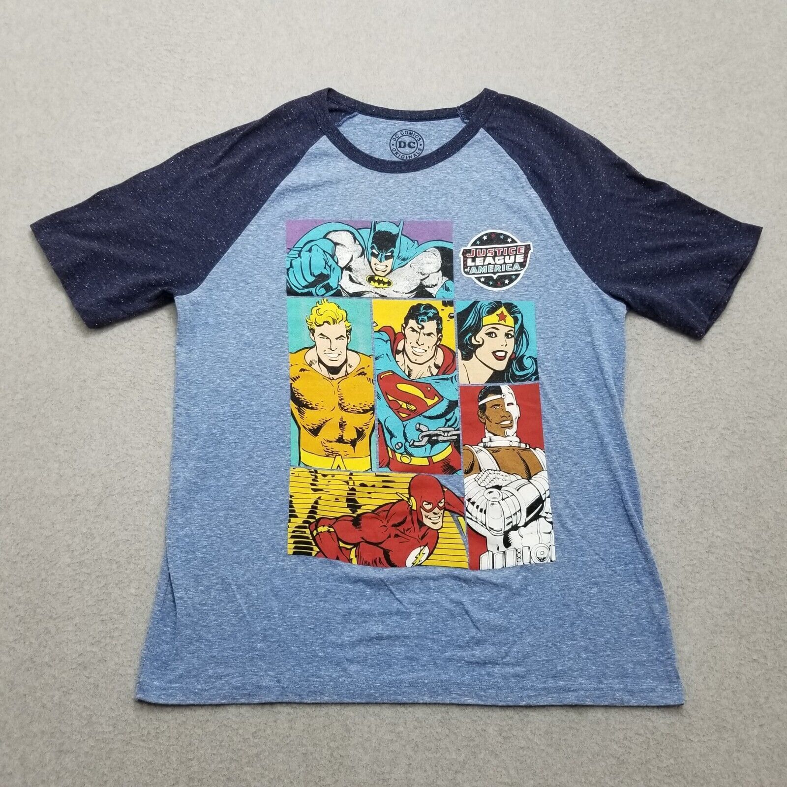 DC Comics Justice League Of America Shirt Mens Short Sleeve DC Comics Size US L / EU 52-54 / 3 - 1 Thumbnail