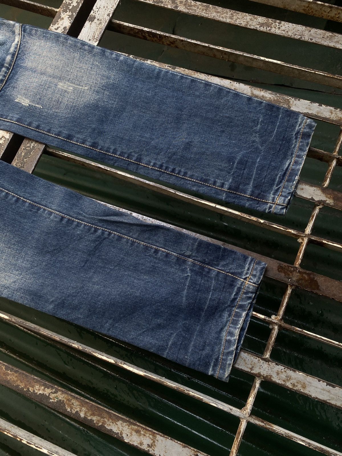 Balmain Balmain - Distressed Biker Jeans Denim Blue Washed Size US 30 / EU 46 - 5 Thumbnail