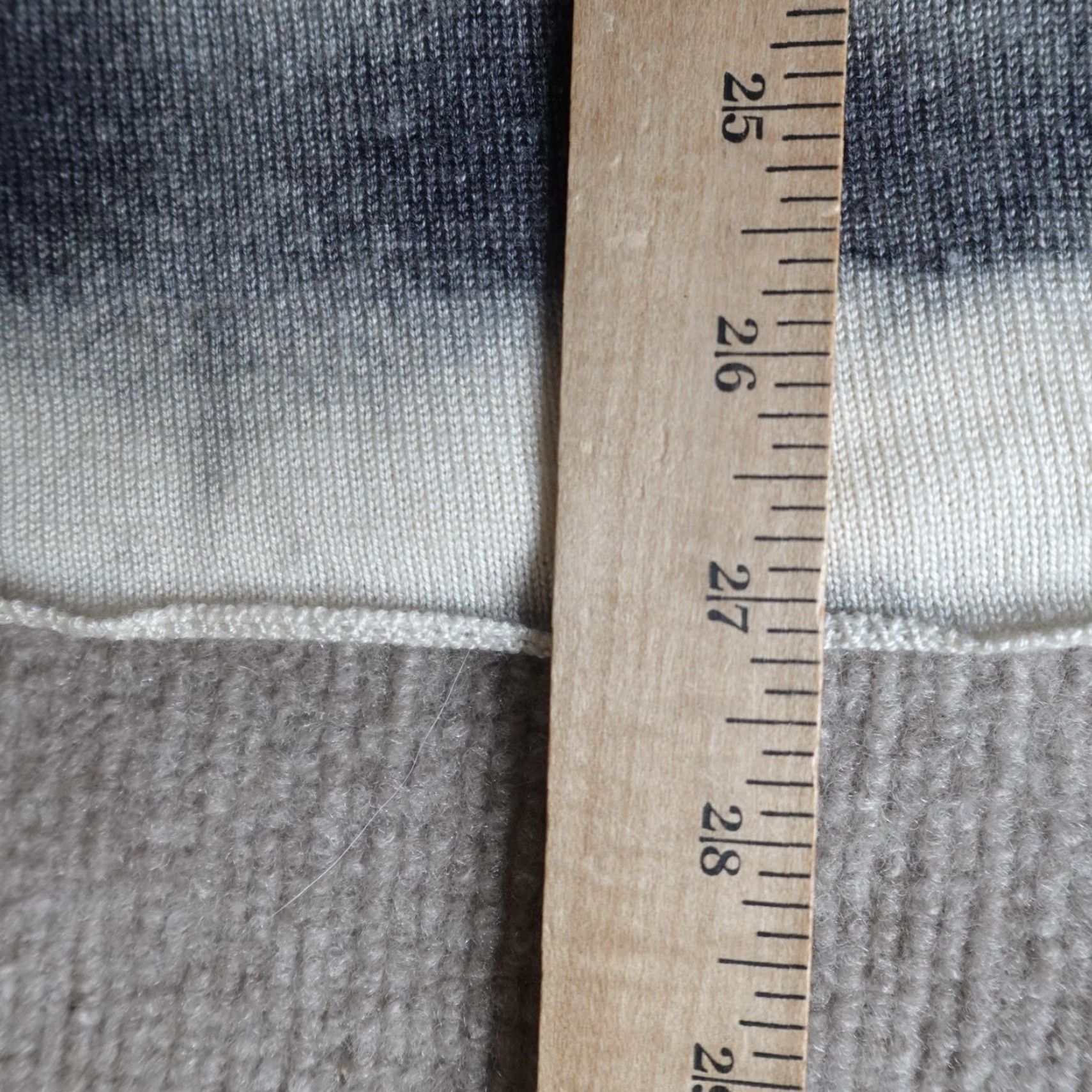 Vintage Lucien Pellat-Finet Womens Sweater L Beige Cashmere Silk Crew Neck Long Sleeve Pullover Made in Italy Size L / US 10 / IT 46 - 4 Thumbnail