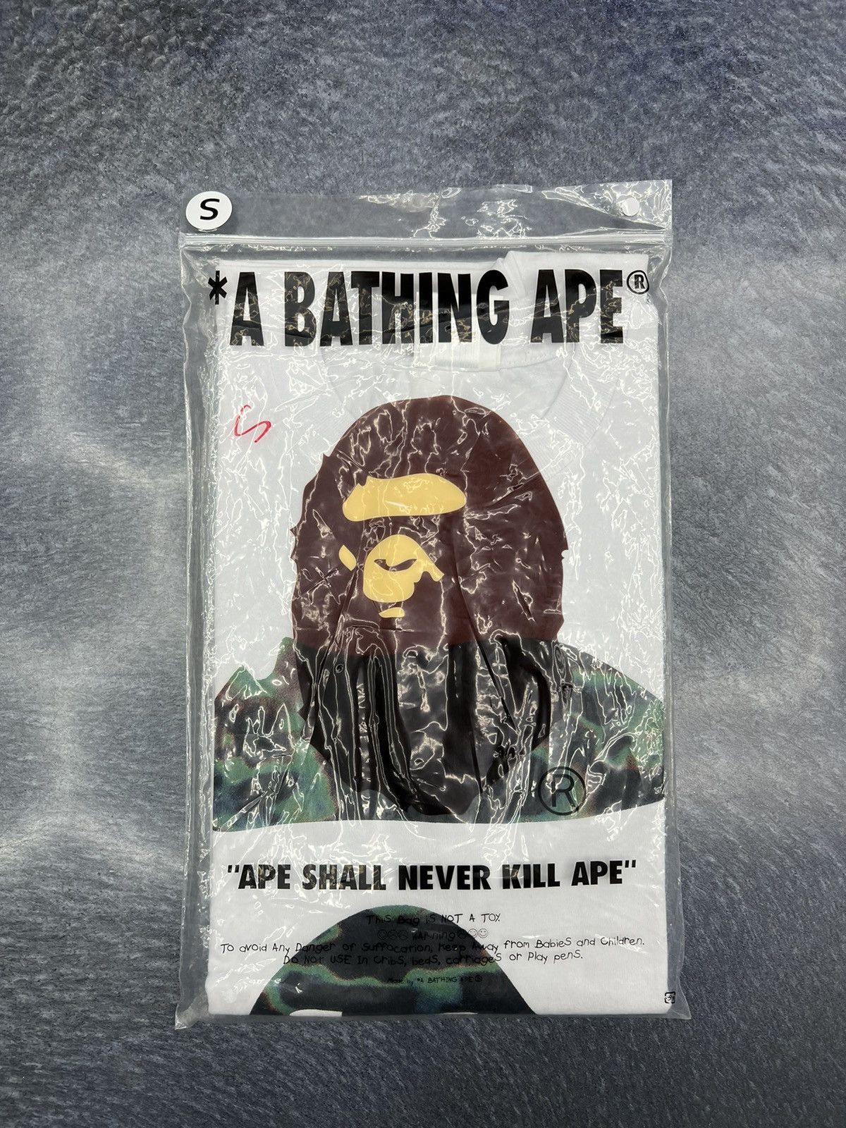 Bape Bape 1st Camo Ape Face T-Shirt Size US S / EU 44-46 / 1 - 7 Thumbnail
