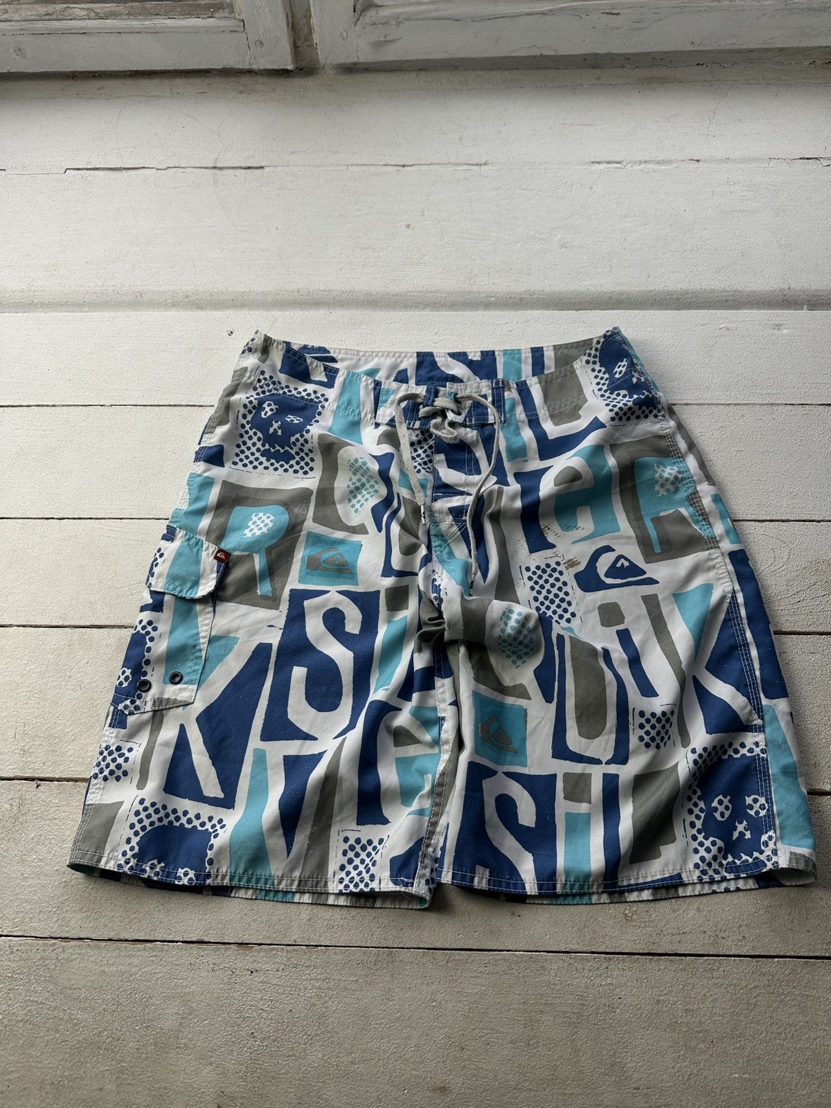 Quiksilver 🚨Vintage Quiksilver Shorts Big Logo Y2K Style 90s Surfing Size US 32 / EU 48 - 1 Thumbnail
