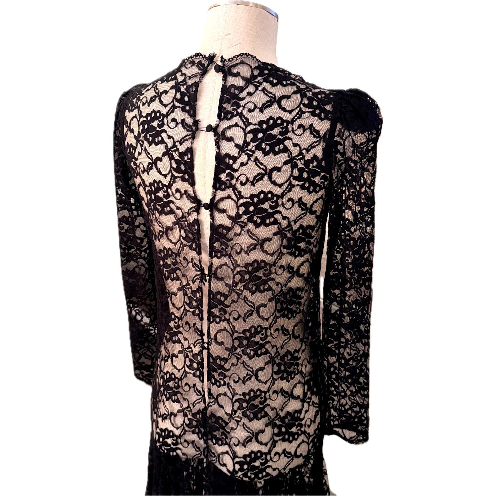 Vintage Vintage Black Lace Drop-Waist Dress with Pleated Hem Size S / US 4 / IT 40 - 5 Thumbnail