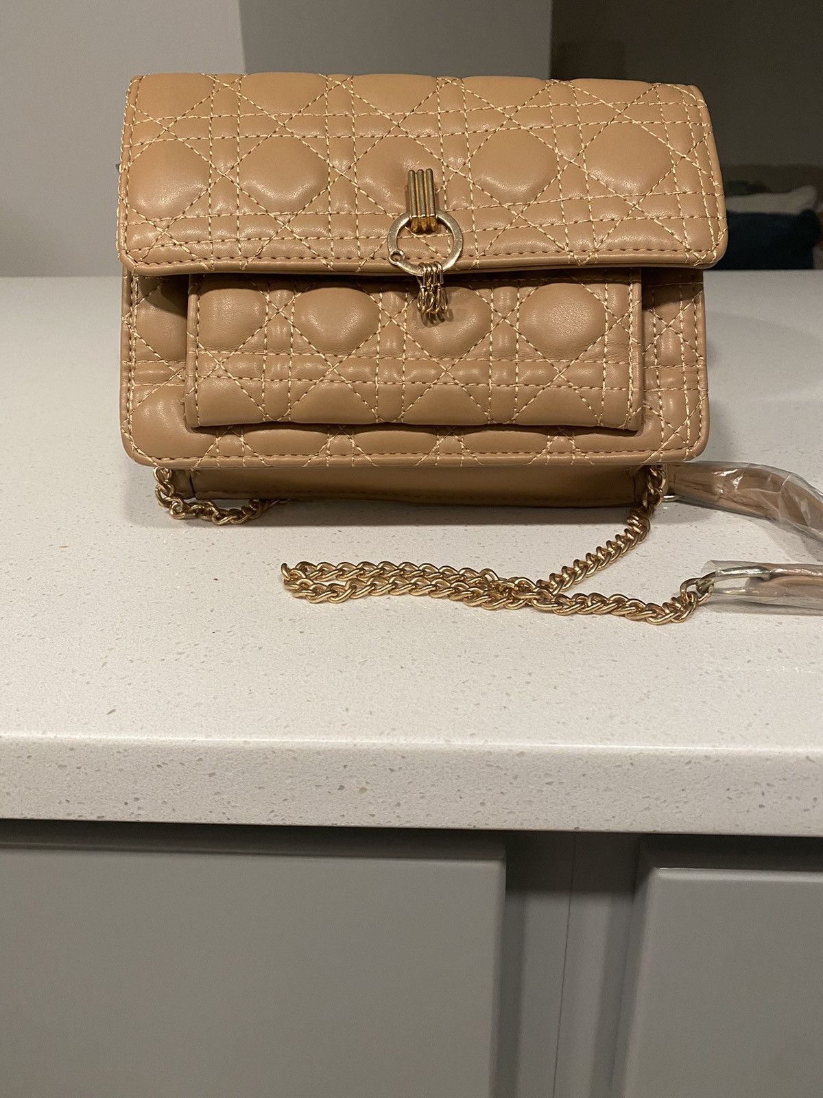 Other Designer Style Crossbody Bag - Brown w/ Gold Chain Strap Size ONE SIZE - 2 Thumbnail
