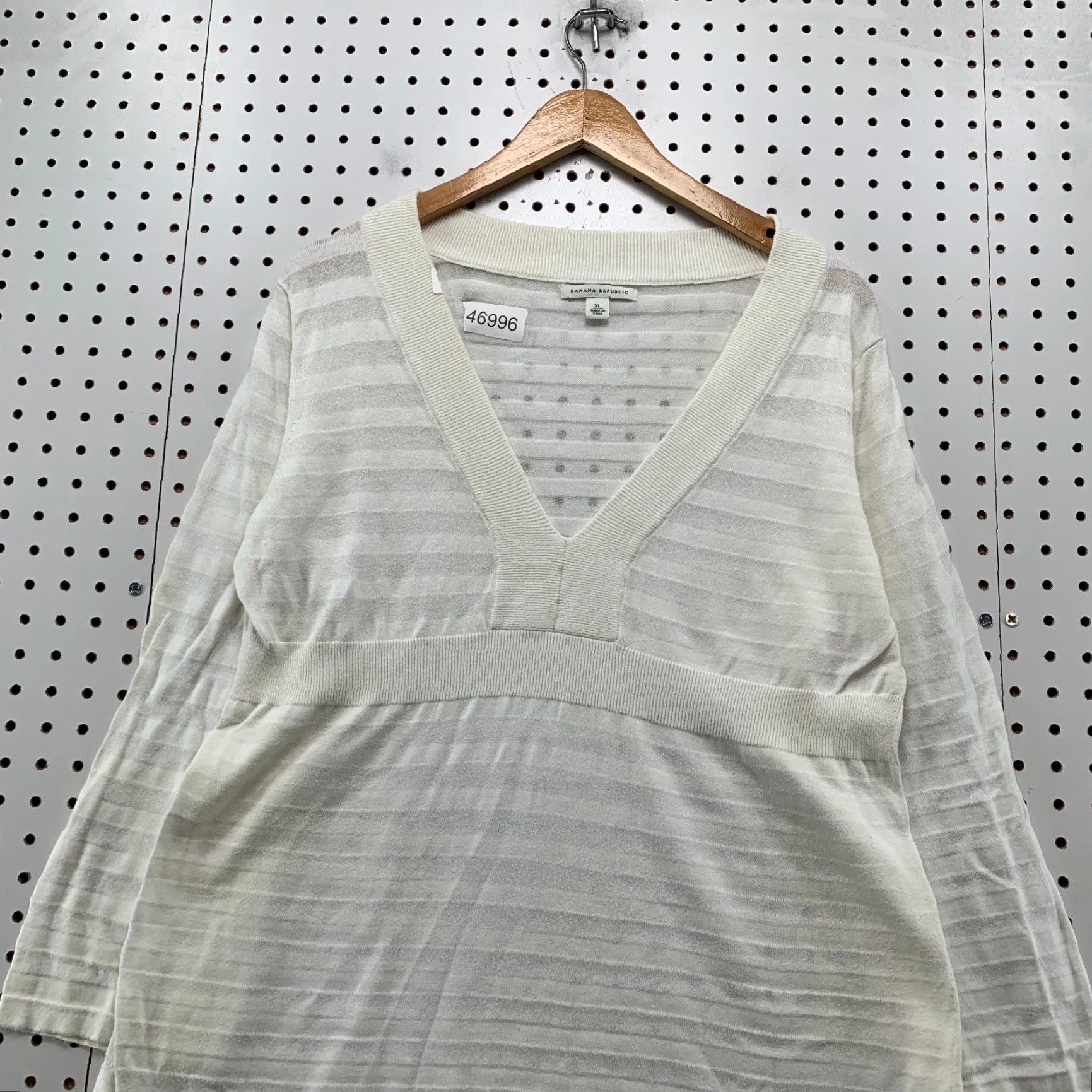 Banana Republic VINTAGE Banana Republic Doll Top Womens XL White Sheer Striped V-Neck Blouse Size XL / US 12-14 / IT 48-50 - 5 Thumbnail