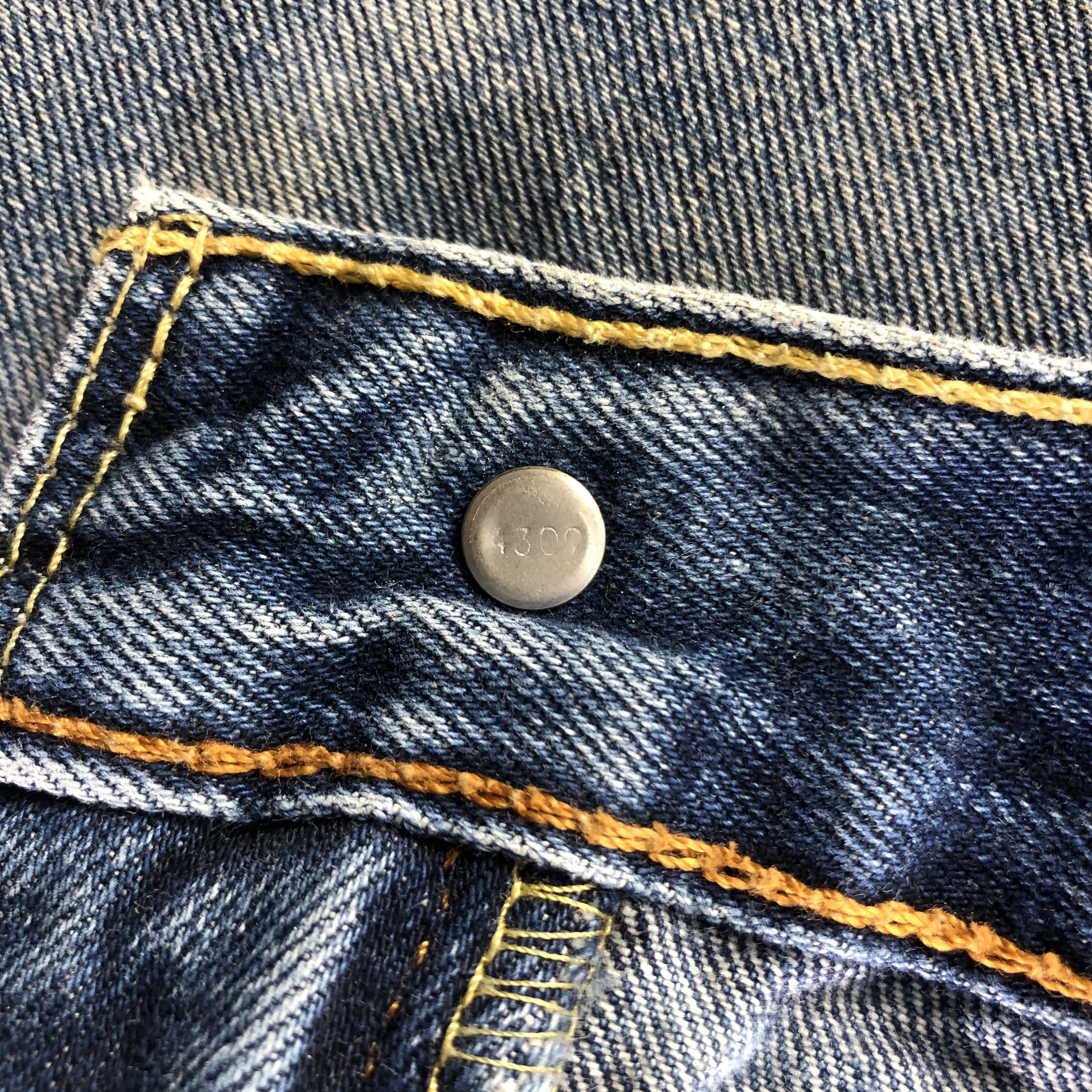 Levi's Vintage Blue Wash Levis 505 Jeans-J3148 Size US 35 - 9 Thumbnail