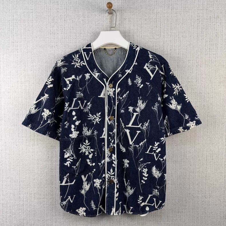 Louis Vuitton Louis Vuitton Wheat Spike Print V-Neck Denim Classic Short Size US XL / EU 56 / 4 - 1 Thumbnail