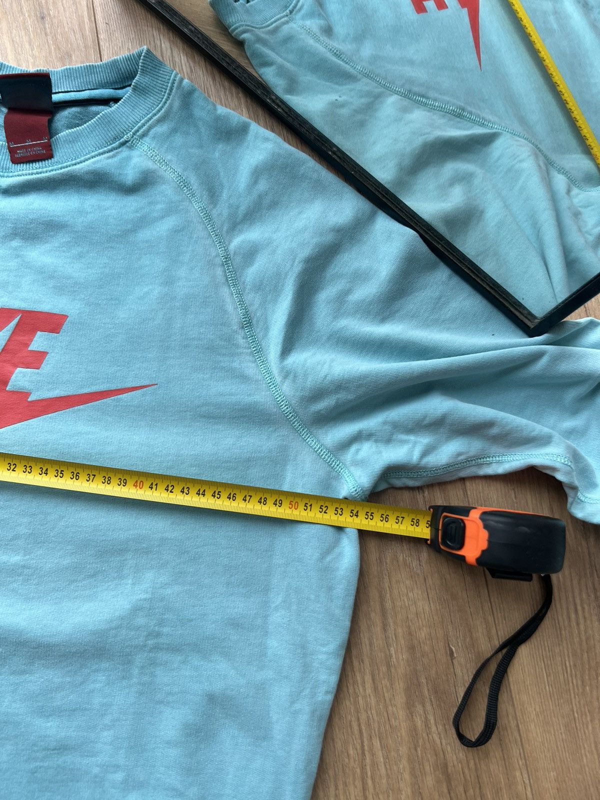 Nike 00’s NIKE VINTAGE Y2K CREWNECK BIG SWOOSH LOGO RARE Size US M / EU 48-50 / 2 - 7 Thumbnail