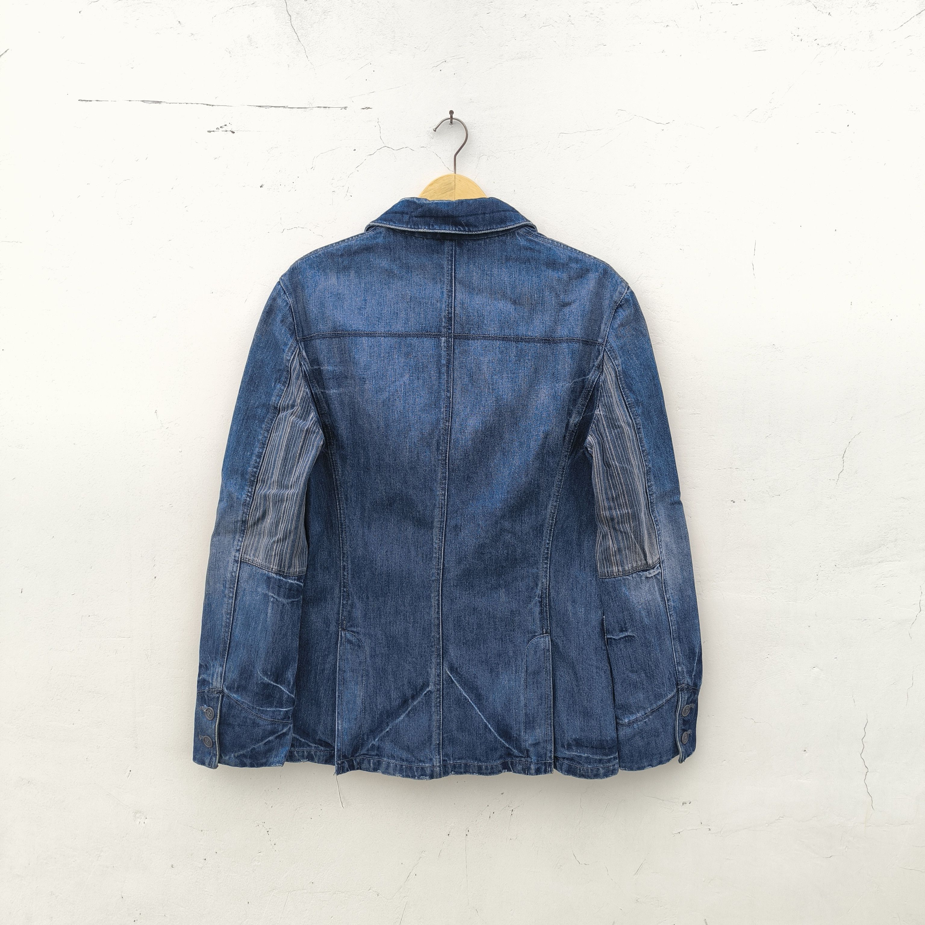 Armani Exchange Vtg denim jacket armani exchange Size US S / EU 44-46 / 1 - 2 Thumbnail