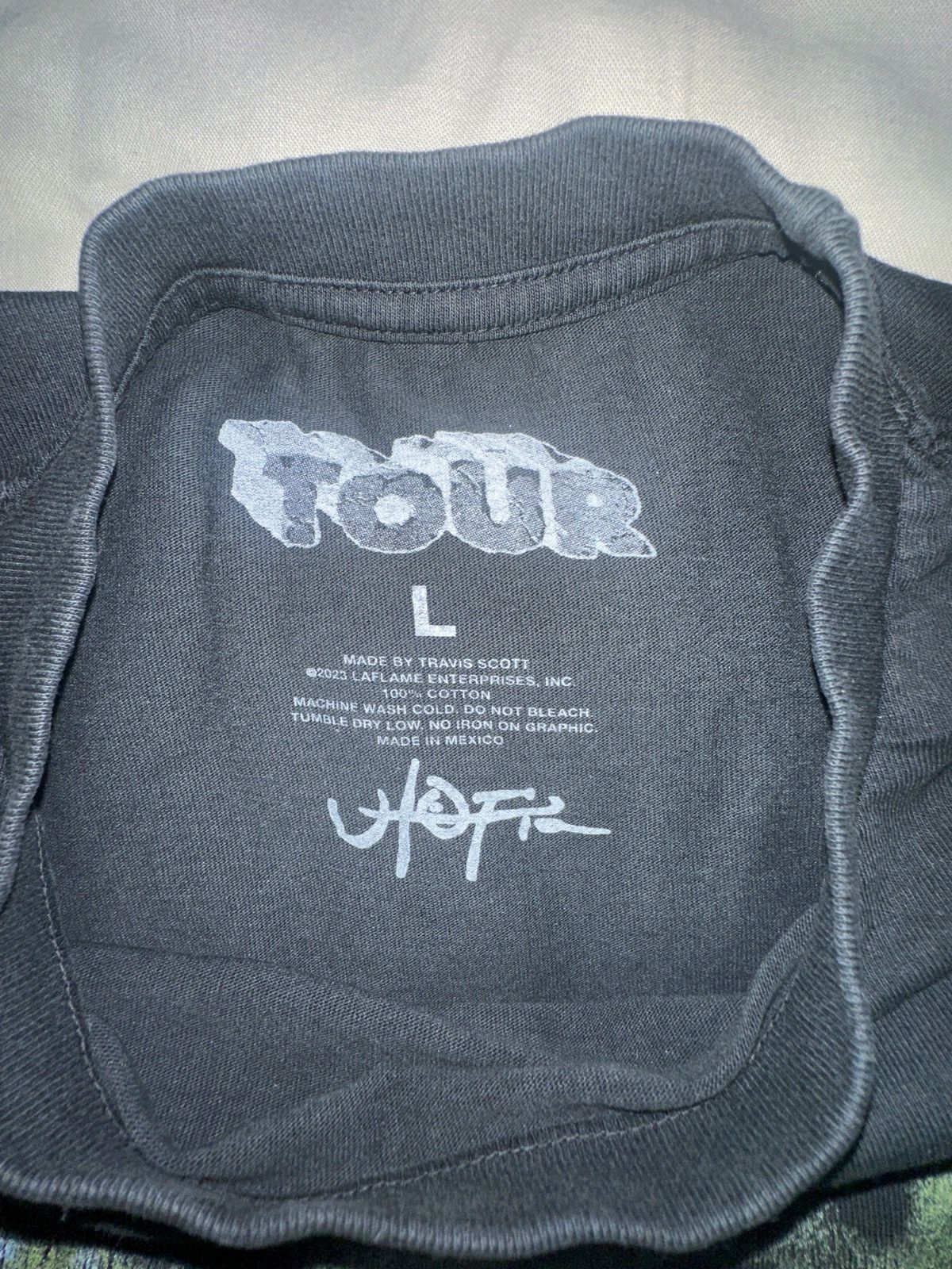 Travis Scott Travis Scott Utopia Hyena Tour Tee Size US L / EU 52-54 / 3 - 3 Thumbnail
