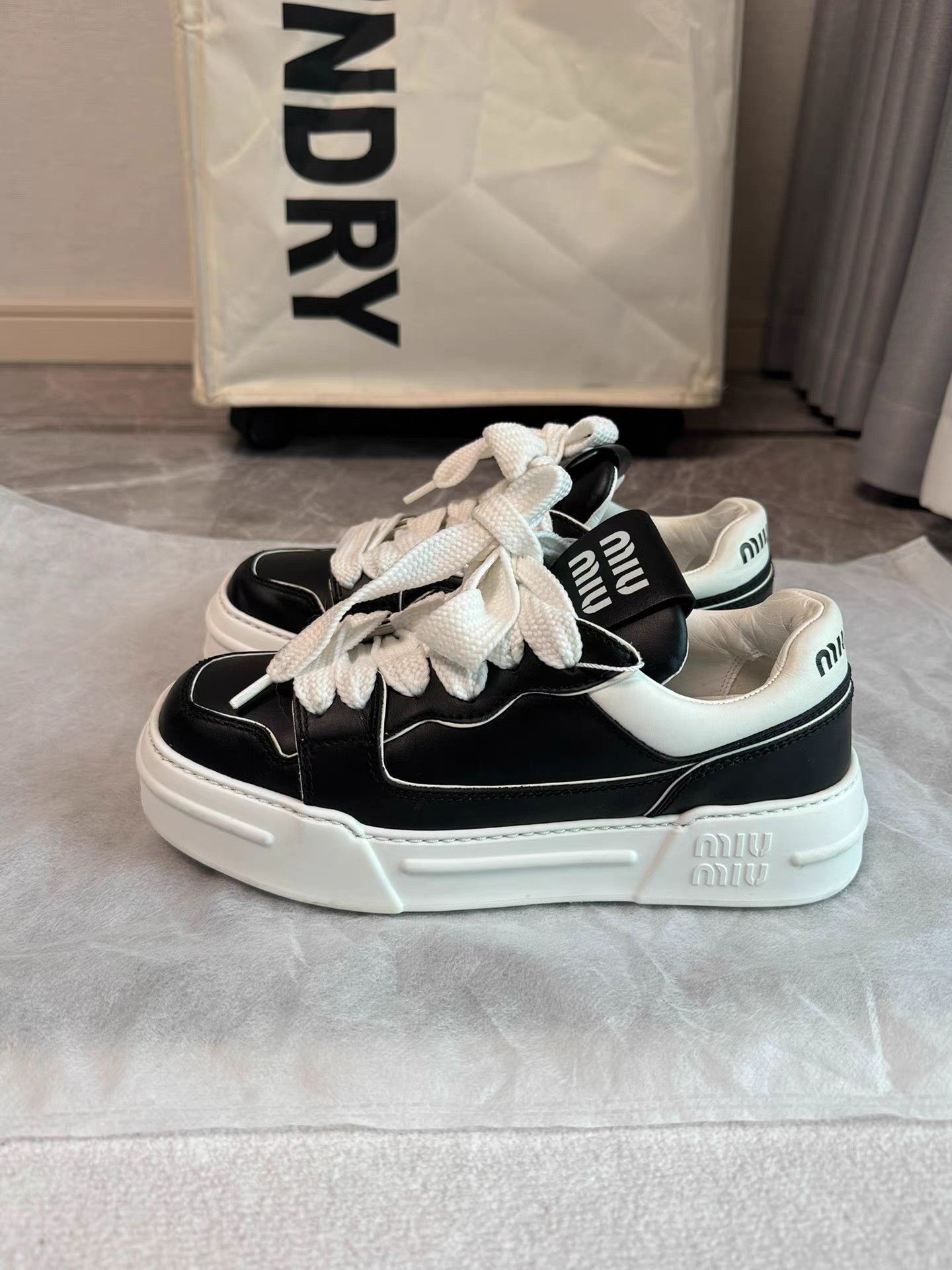 Miu Miu MiuMiu Black & White Panda Sneakers K6 Size US 6 / IT 36 - 1 Thumbnail