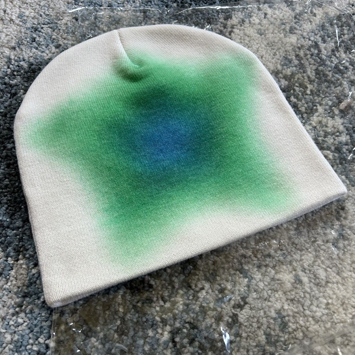 Bad Son 2022 LA POP UP EXCLUSiVE SPCTRM PULSE STAR BEANiE 1 of 40 Size ONE SIZE - 2 Thumbnail