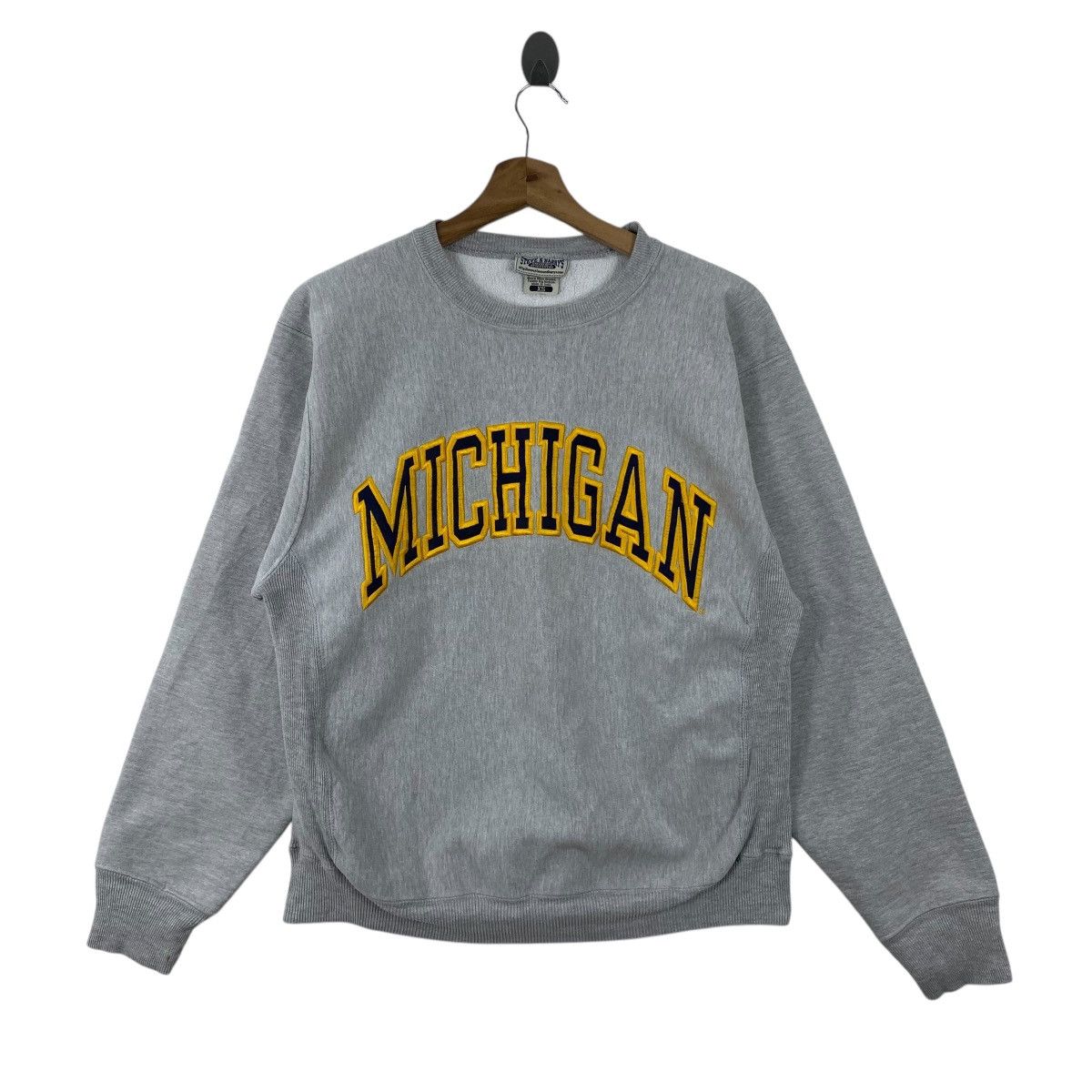 Vintage 90's MICHIGAN University Logo Crewneck Pullover