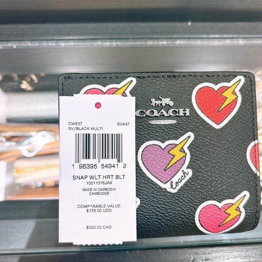 Coach Snap Wallet With Heart Bolt Print CW537 Size ONE SIZE - 3 Thumbnail