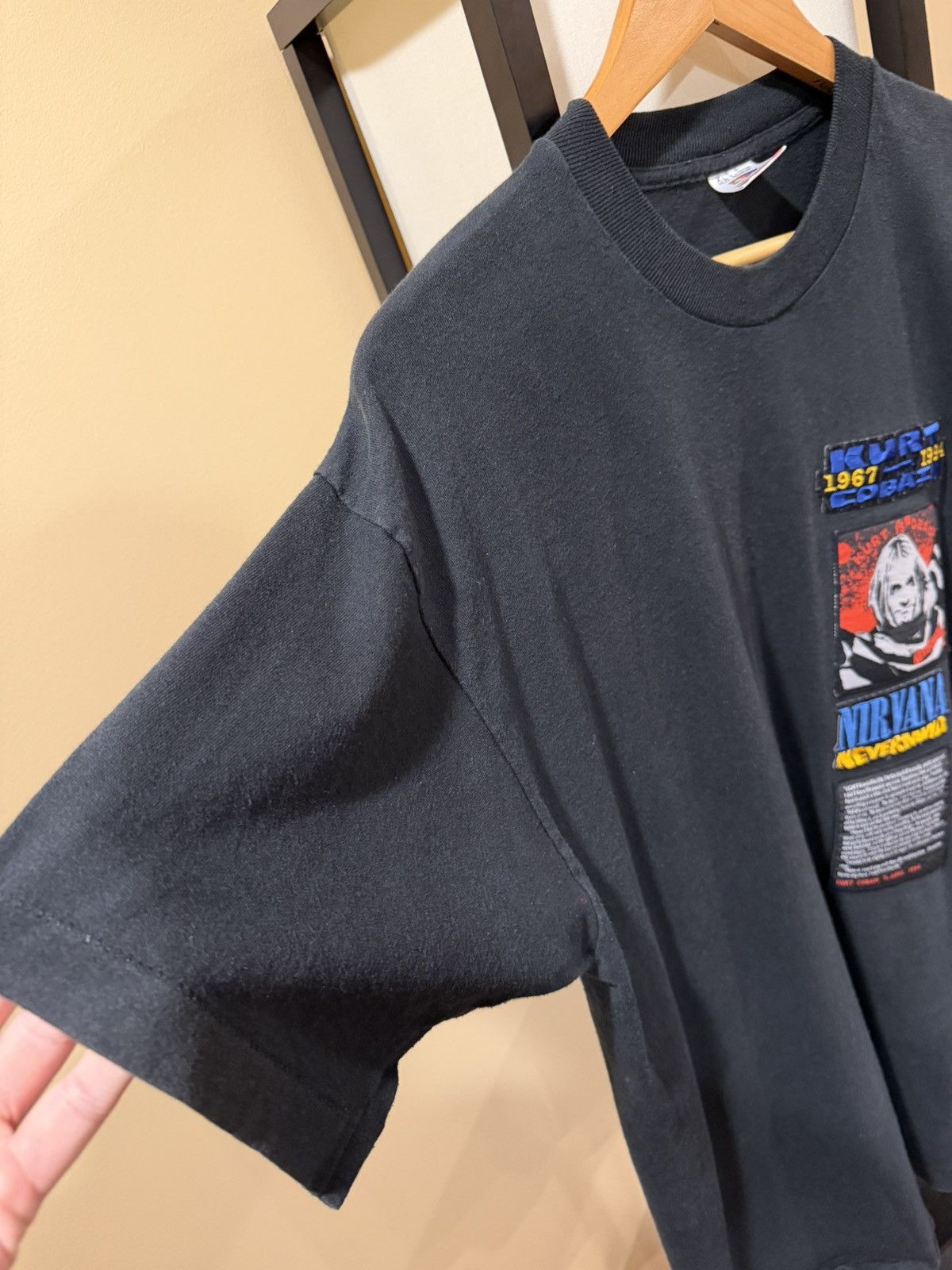 Vintage Vintage Kurt Cobain Nirvana Memorial Big Face / Patches Tee Size US XL / EU 56 / 4 - 2 Thumbnail
