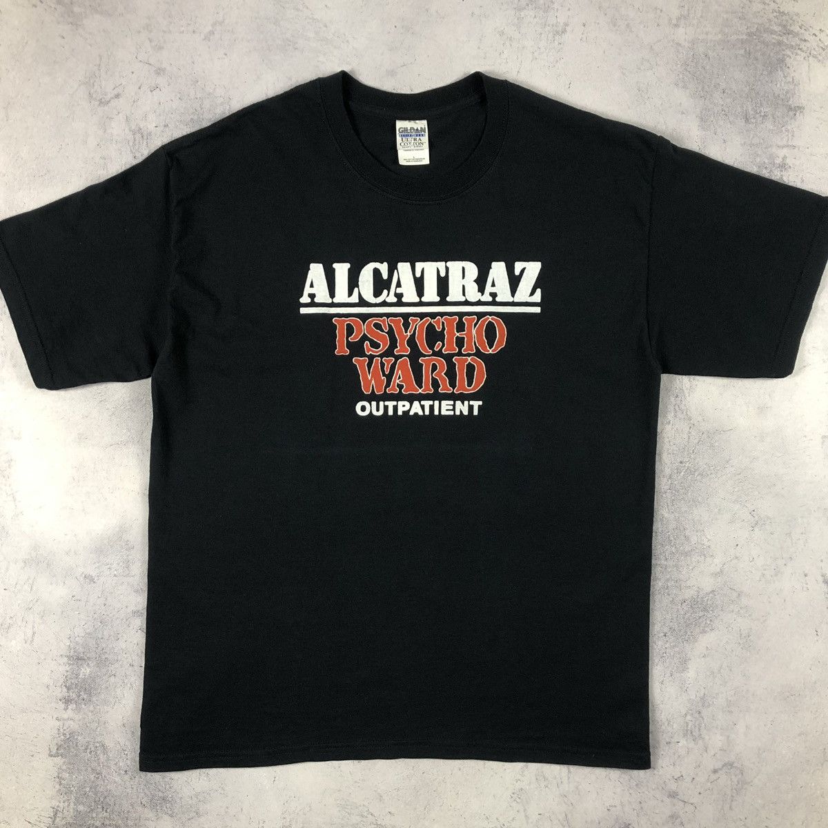 Vintage Vintage Alcatraz Psycho Ward Outpatient Tee Size US L / EU 52-54 / 3 - 4 Thumbnail