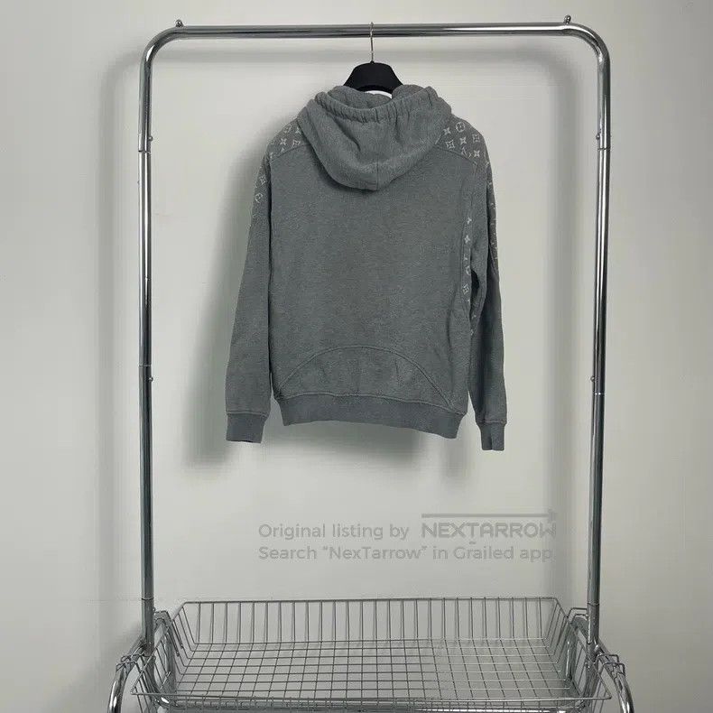Louis Vuitton Louis Vuitton Grey circular cut hooded sweatshirt Size US S / EU 44-46 / 1 - 2 Thumbnail