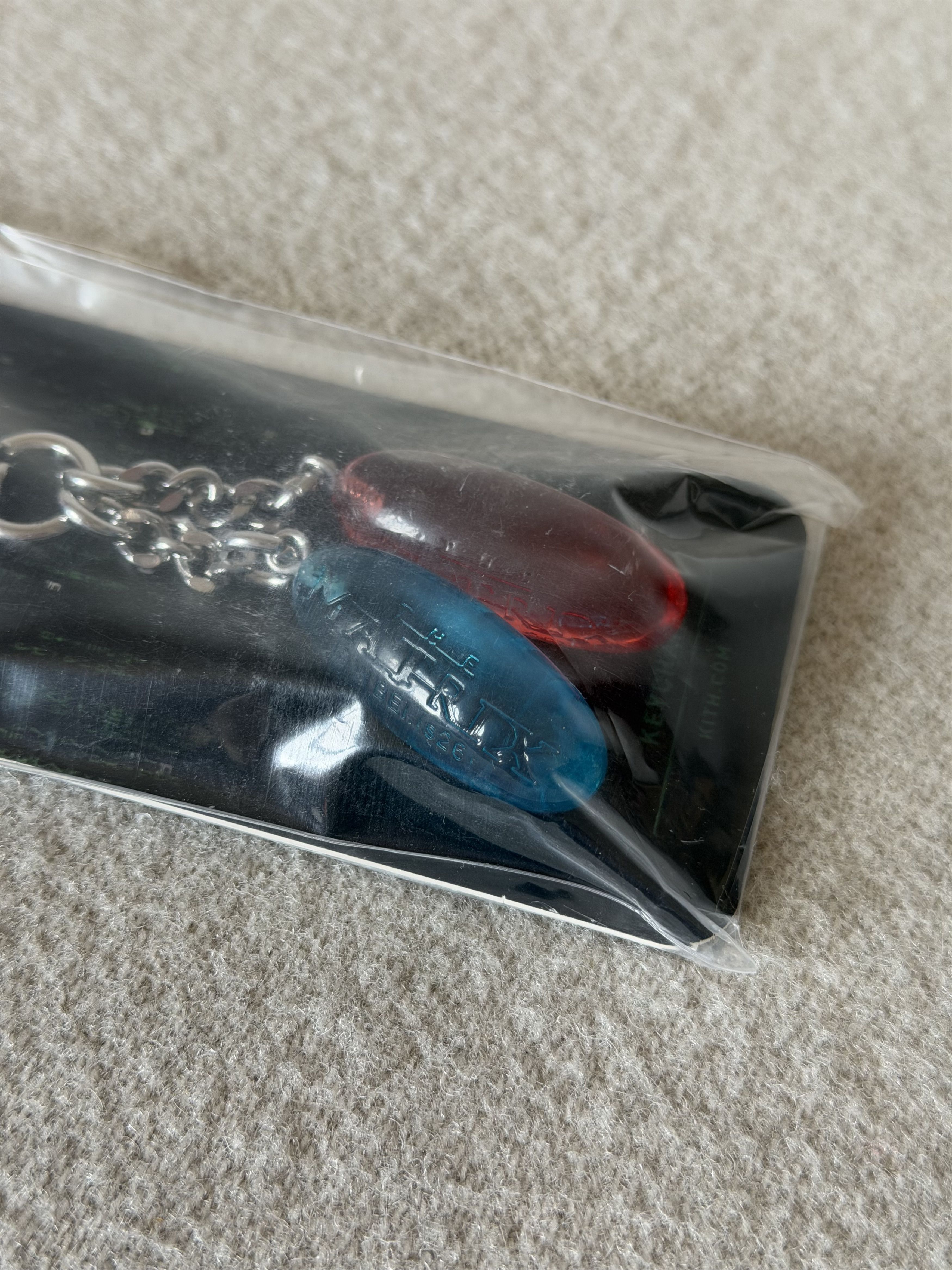 Kith Kith The Matrix Pill Keychain Size ONE SIZE - 2 Thumbnail