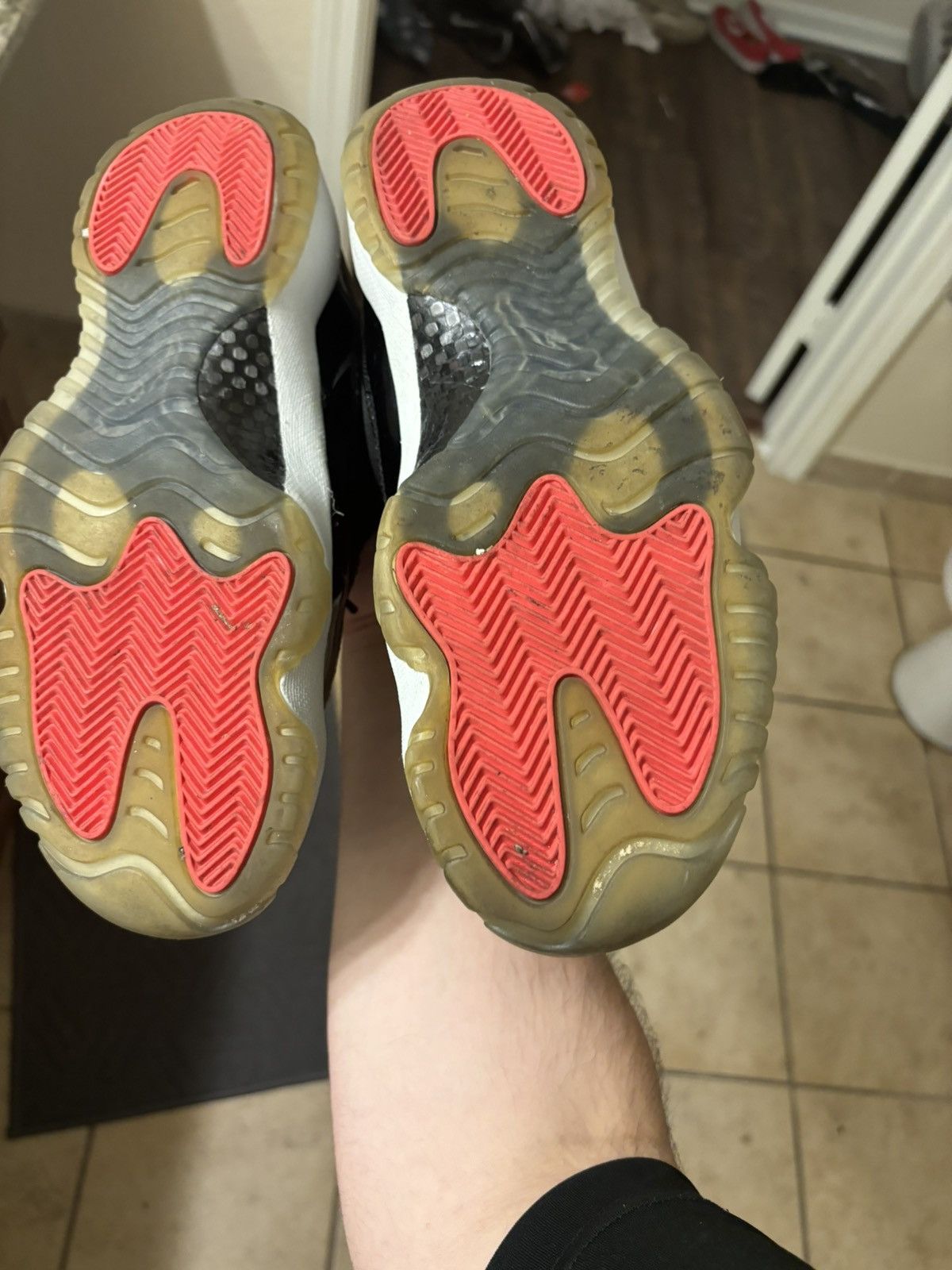 Jordan Brand Jordan 11 low infared Size US 9.5 / EU 42-43 - 4 Thumbnail