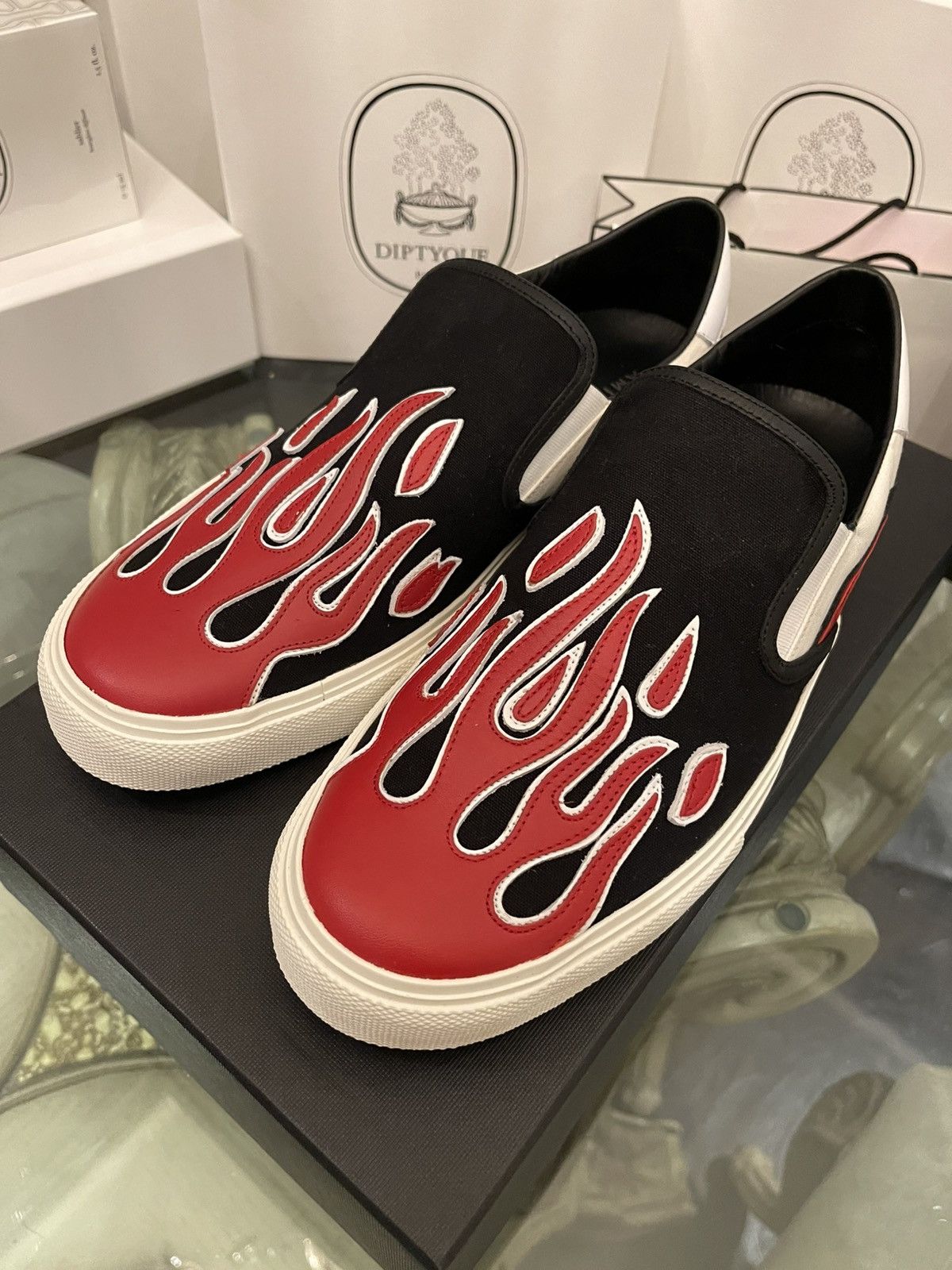 Amiri Amiri Flame Appliqué Slip On Sneakers Black White Red Size US 10 / EU 43 - 5 Thumbnail