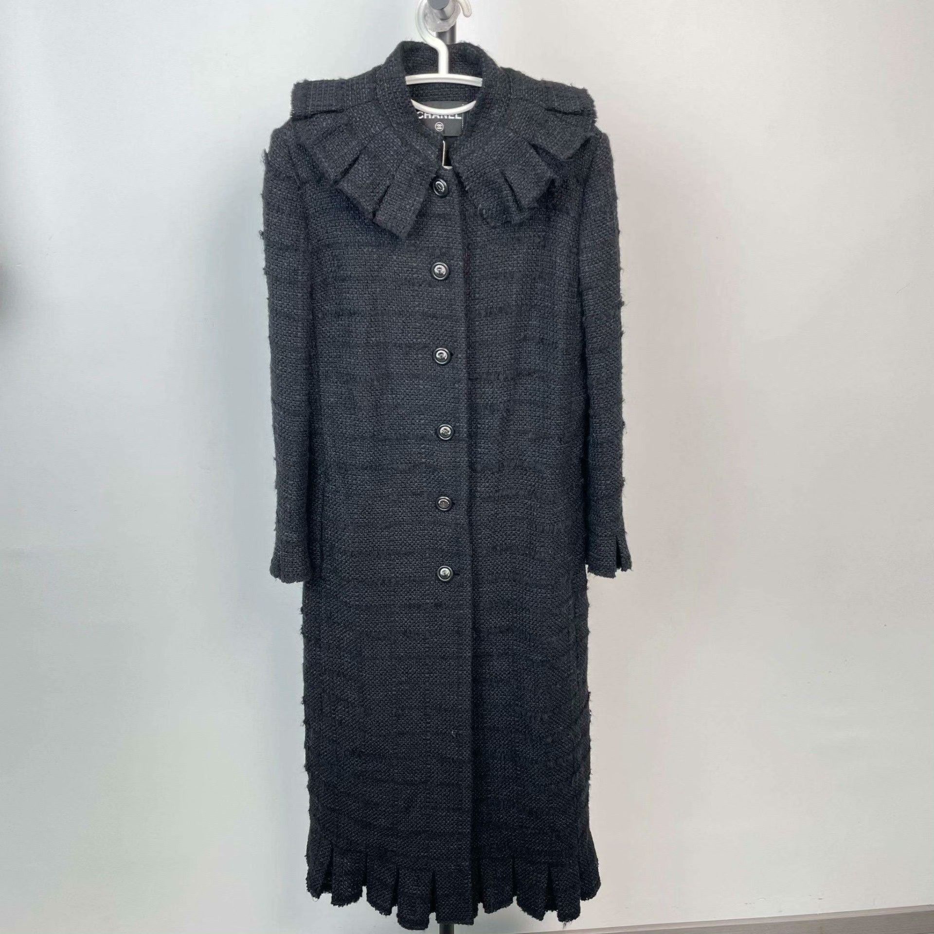 Chanel Chanel Black Heavy Coat 38 Men Size US S / EU 44-46 / 1 - 1 Thumbnail