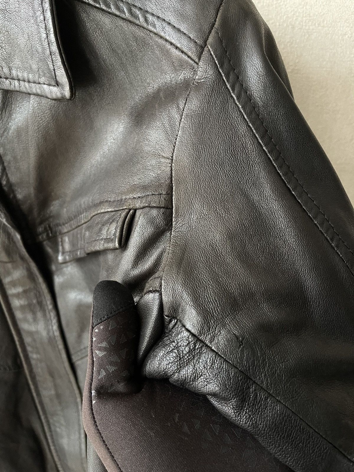 Imperial Vintage IMPERIAL Cropped Black Leather Bomber Jacket Italy Size S / US 4 / IT 40 - 8 Thumbnail